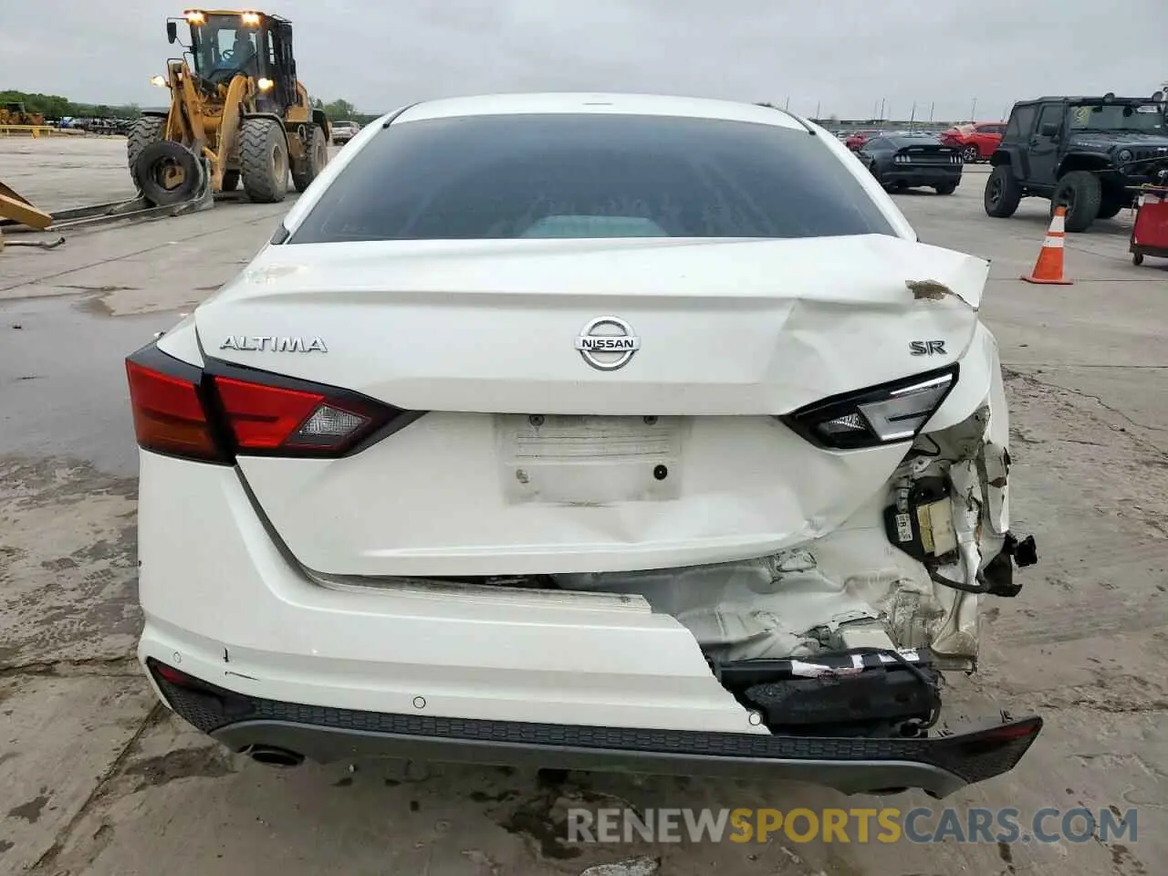 6 Photograph of a damaged car 1N4BL4CV3LC150062 NISSAN ALTIMA 2020