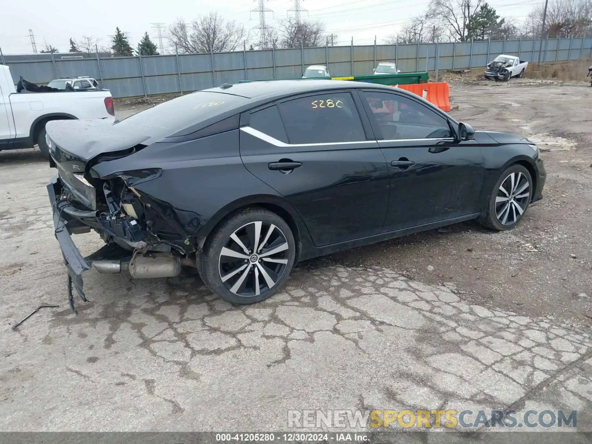 4 Photograph of a damaged car 1N4BL4CV3LC166343 NISSAN ALTIMA 2020