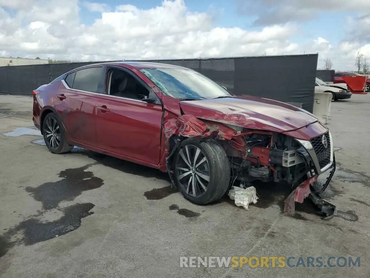 4 Photograph of a damaged car 1N4BL4CV3LC176189 NISSAN ALTIMA 2020