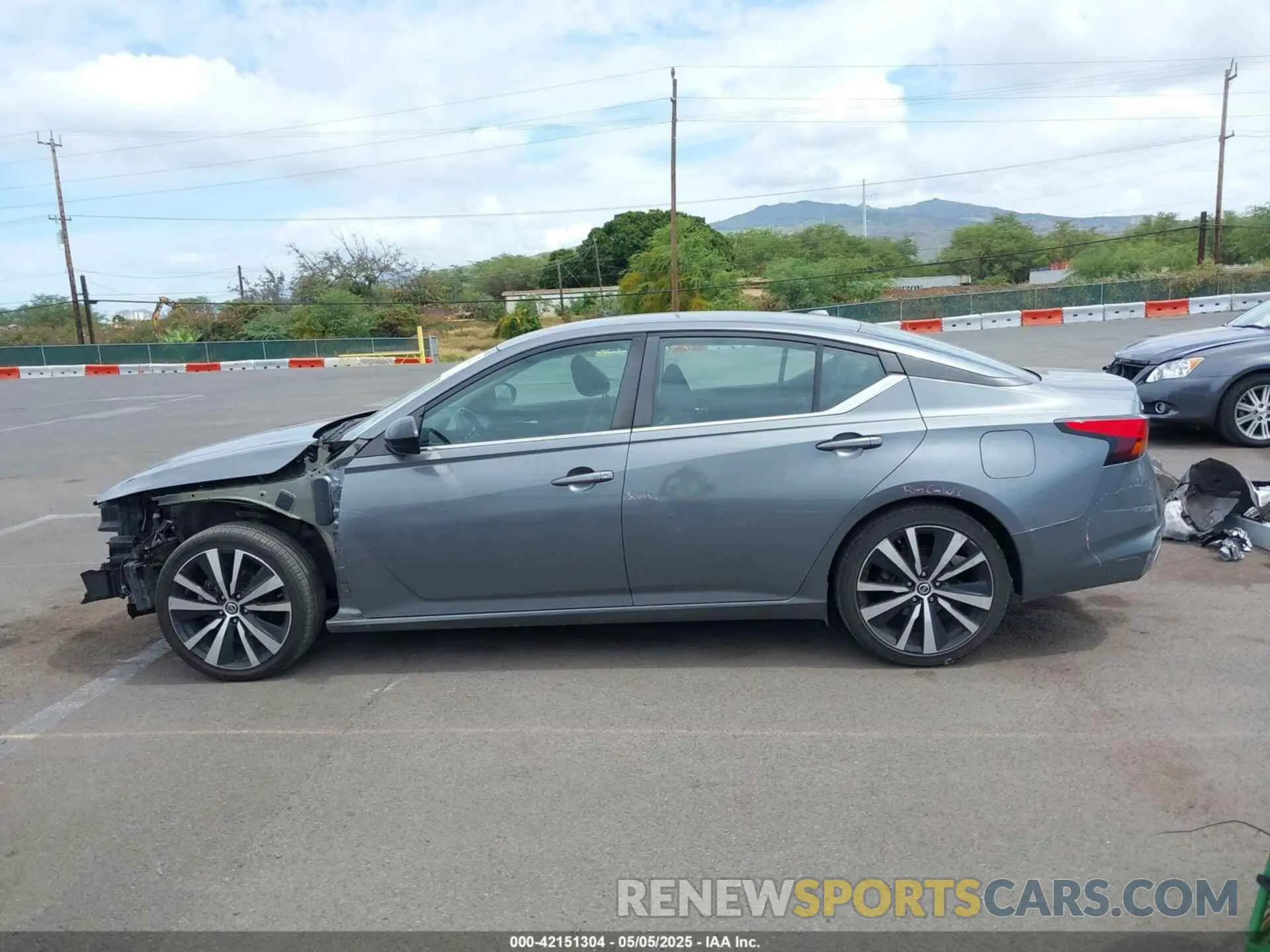 15 Photograph of a damaged car 1N4BL4CV3LC188438 NISSAN ALTIMA 2020