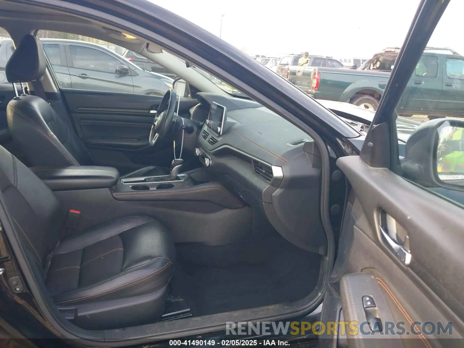 5 Photograph of a damaged car 1N4BL4CV3LC285557 NISSAN ALTIMA 2020
