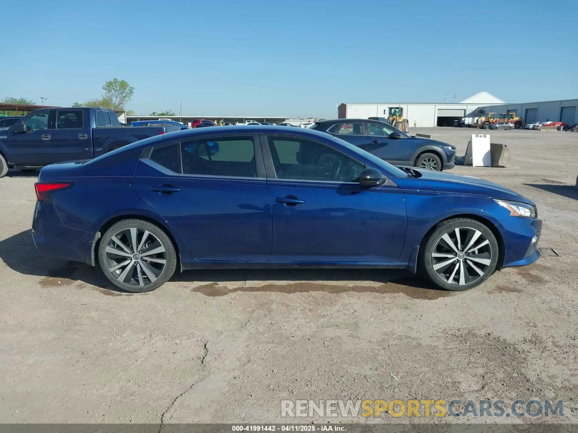 13 Photograph of a damaged car 1N4BL4CV4LC155528 NISSAN ALTIMA 2020