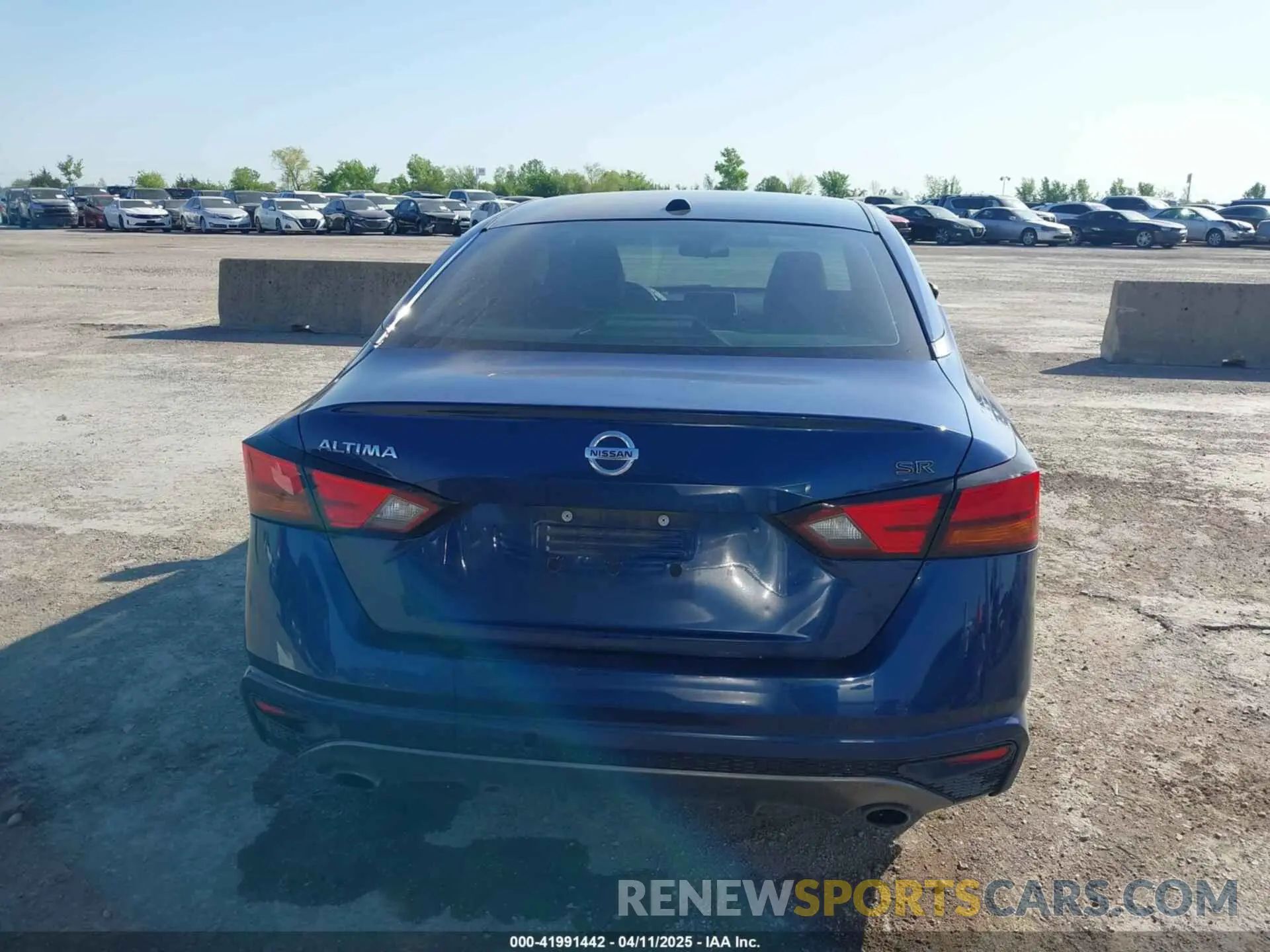 16 Photograph of a damaged car 1N4BL4CV4LC155528 NISSAN ALTIMA 2020