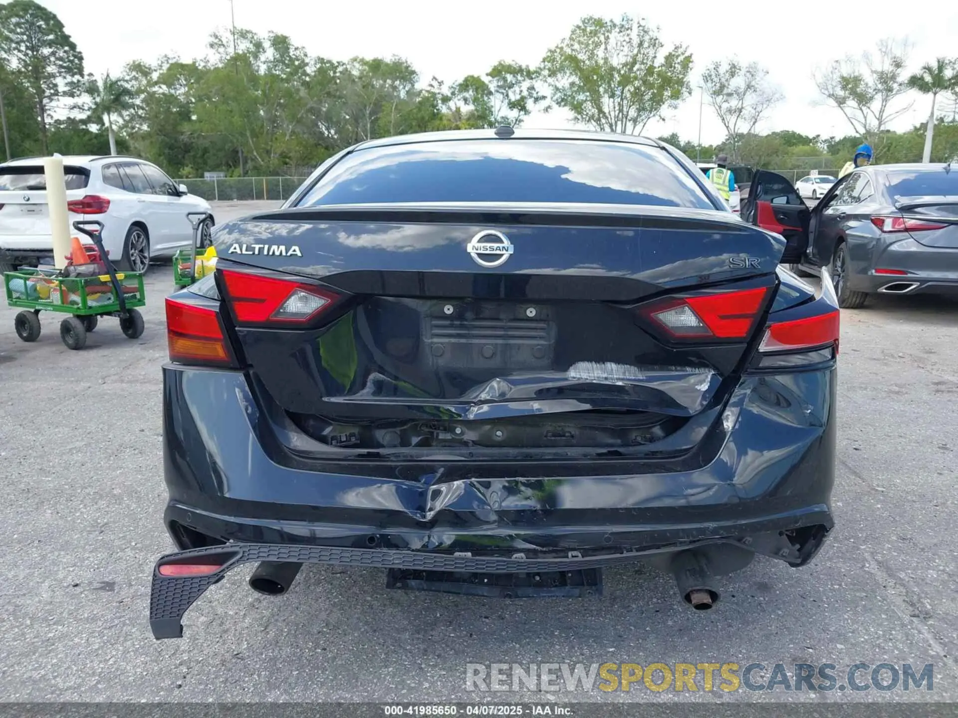17 Photograph of a damaged car 1N4BL4CV4LC180798 NISSAN ALTIMA 2020