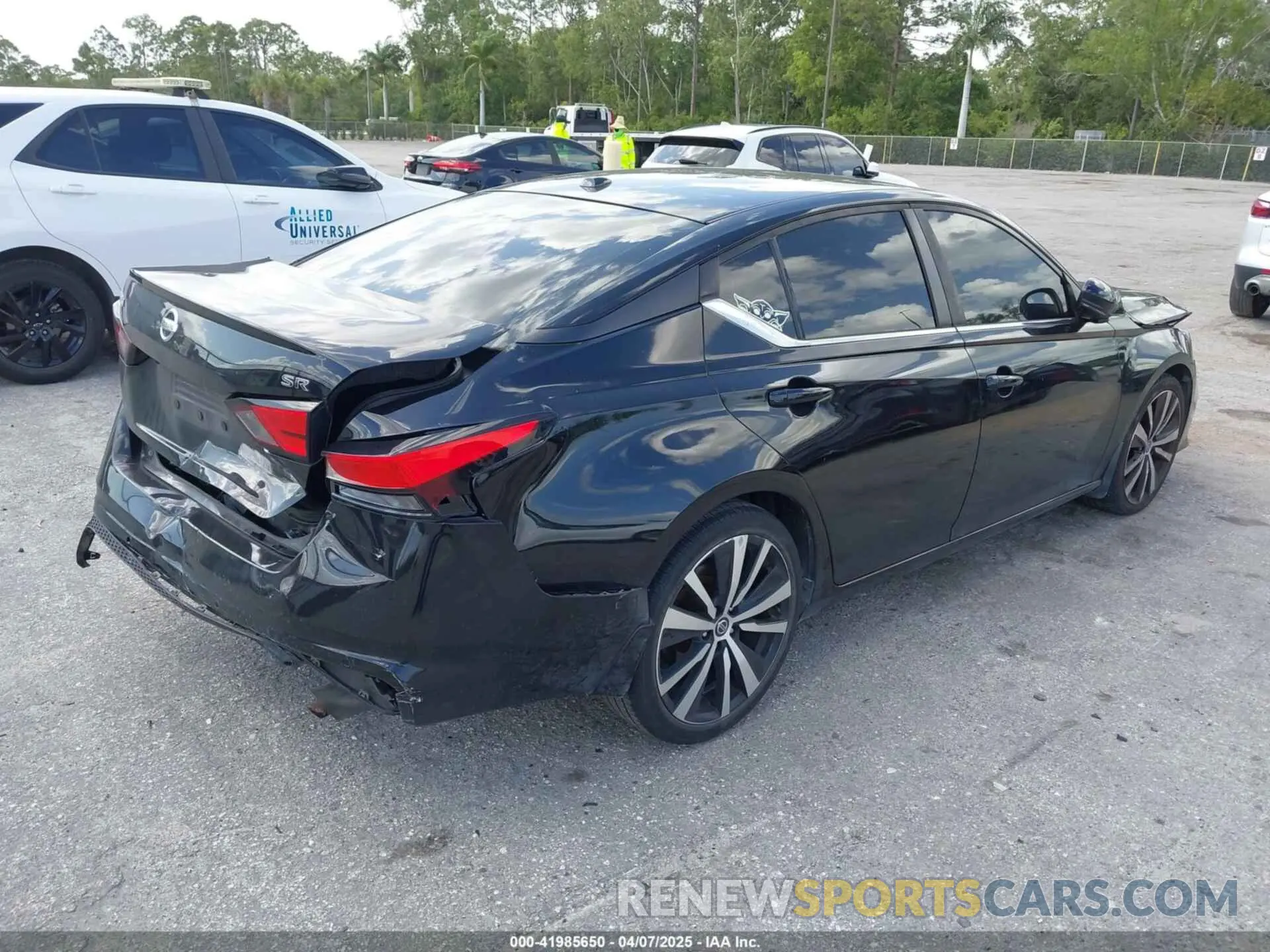 4 Photograph of a damaged car 1N4BL4CV4LC180798 NISSAN ALTIMA 2020