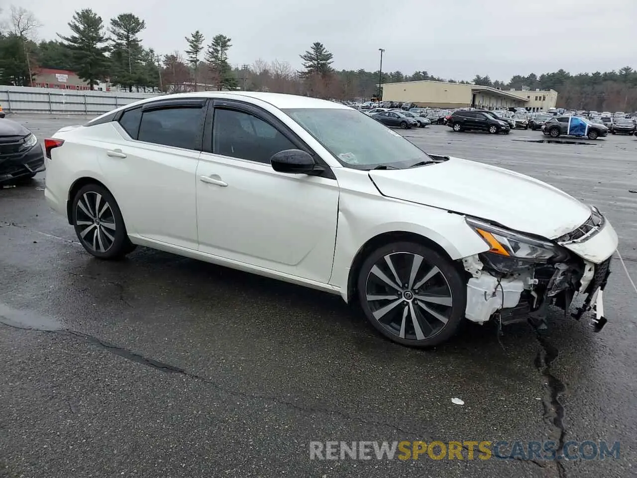 4 Photograph of a damaged car 1N4BL4CV4LC182101 NISSAN ALTIMA 2020