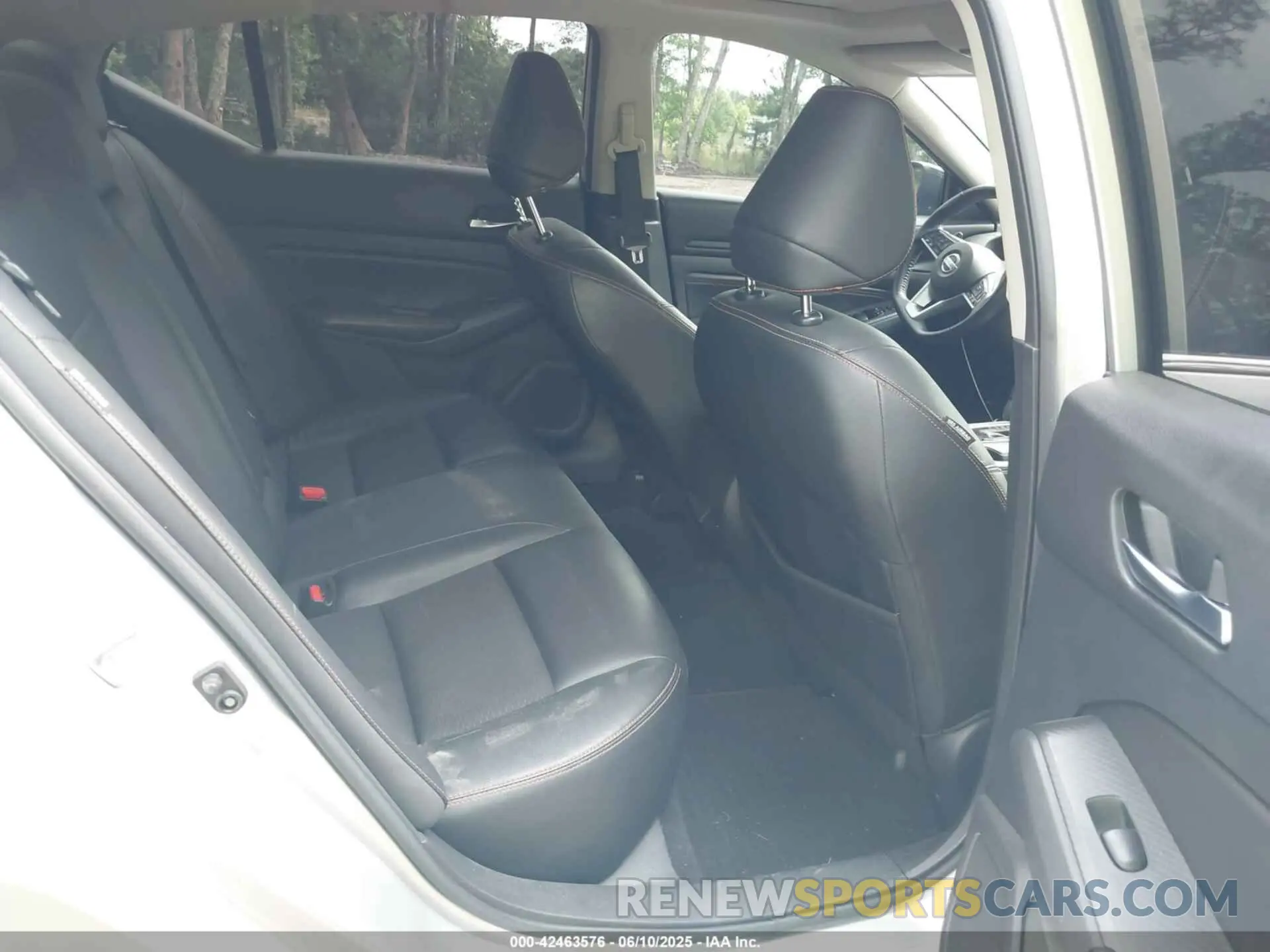 8 Photograph of a damaged car 1N4BL4CV4LC213587 NISSAN ALTIMA 2020
