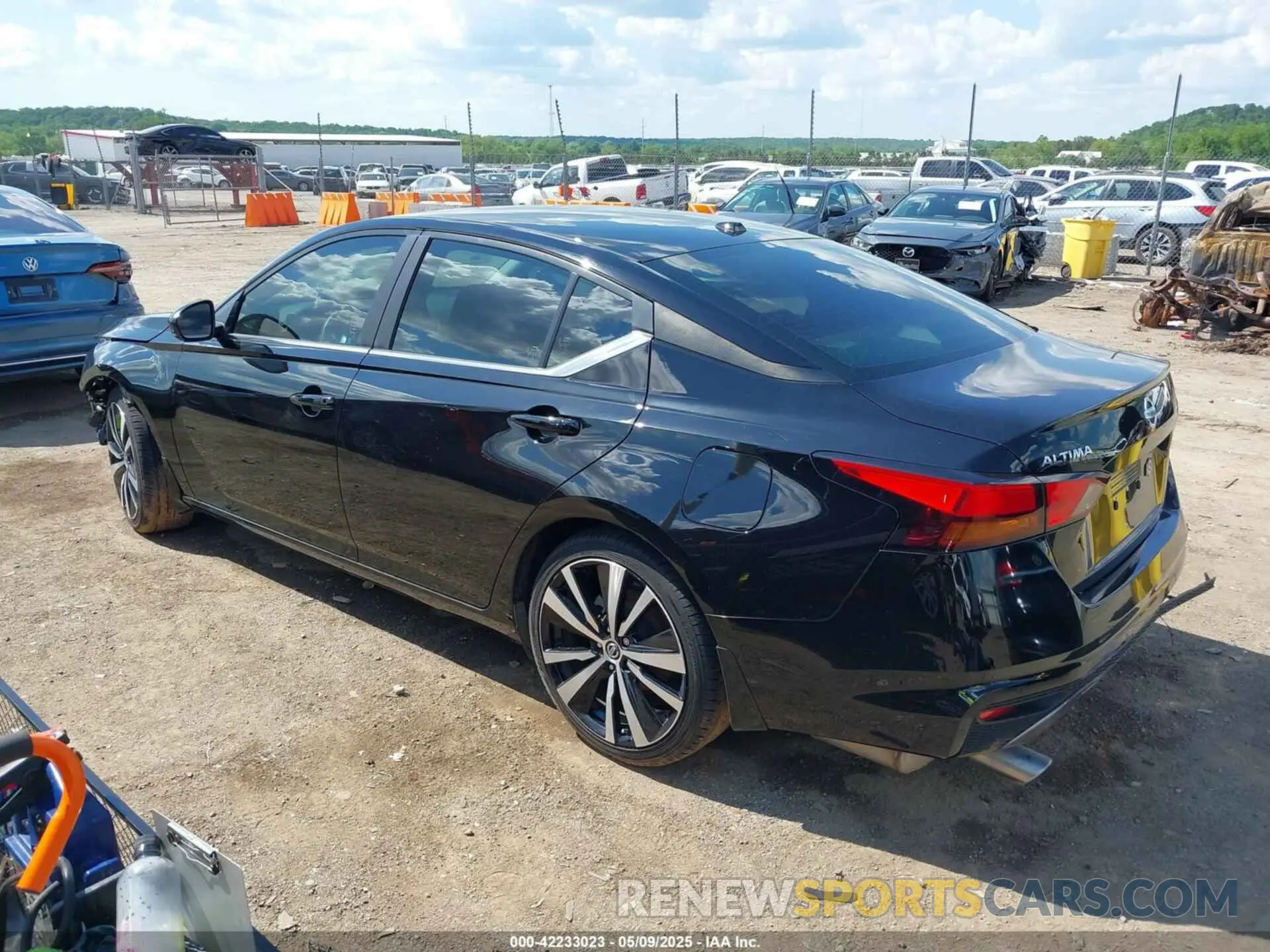 15 Photograph of a damaged car 1N4BL4CV4LC250722 NISSAN ALTIMA 2020