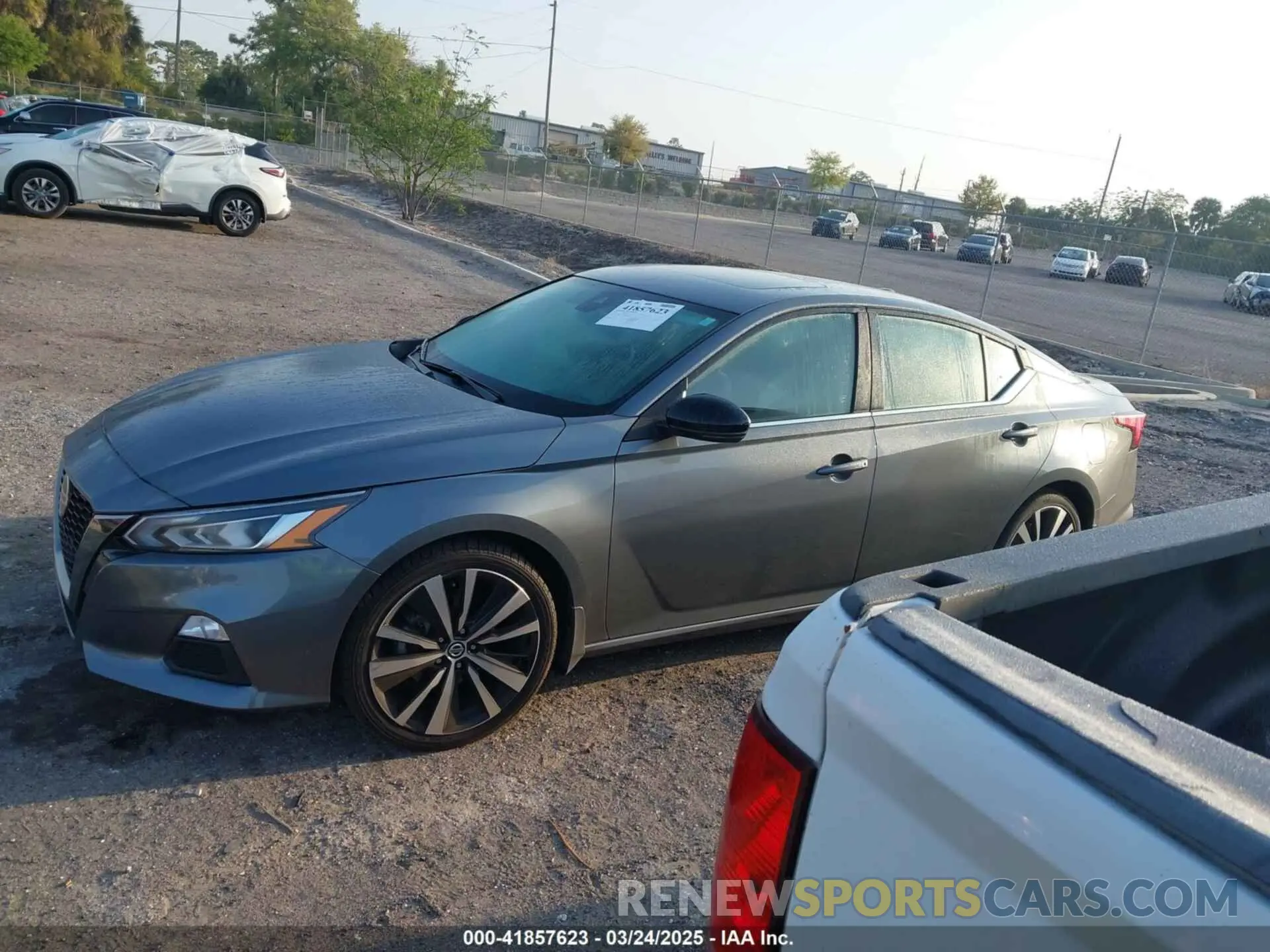 14 Photograph of a damaged car 1N4BL4CV4LC260151 NISSAN ALTIMA 2020