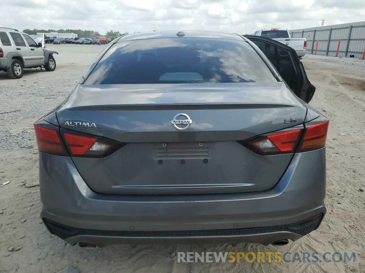 6 Photograph of a damaged car 1N4BL4CV4LN317209 NISSAN ALTIMA 2020