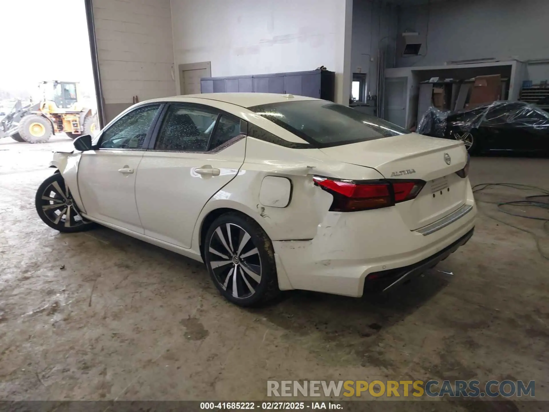 3 Photograph of a damaged car 1N4BL4CV5LC101798 NISSAN ALTIMA 2020