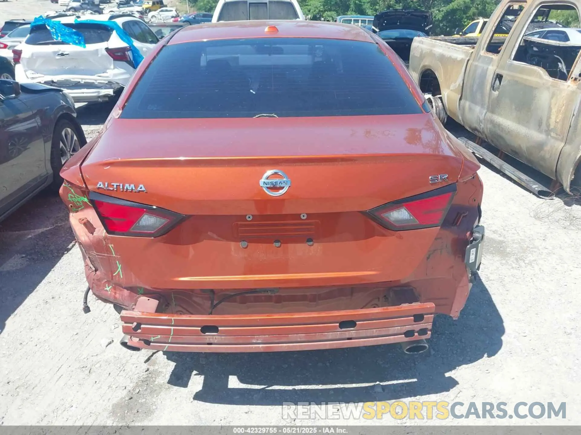 6 Photograph of a damaged car 1N4BL4CV5LC123106 NISSAN ALTIMA 2020