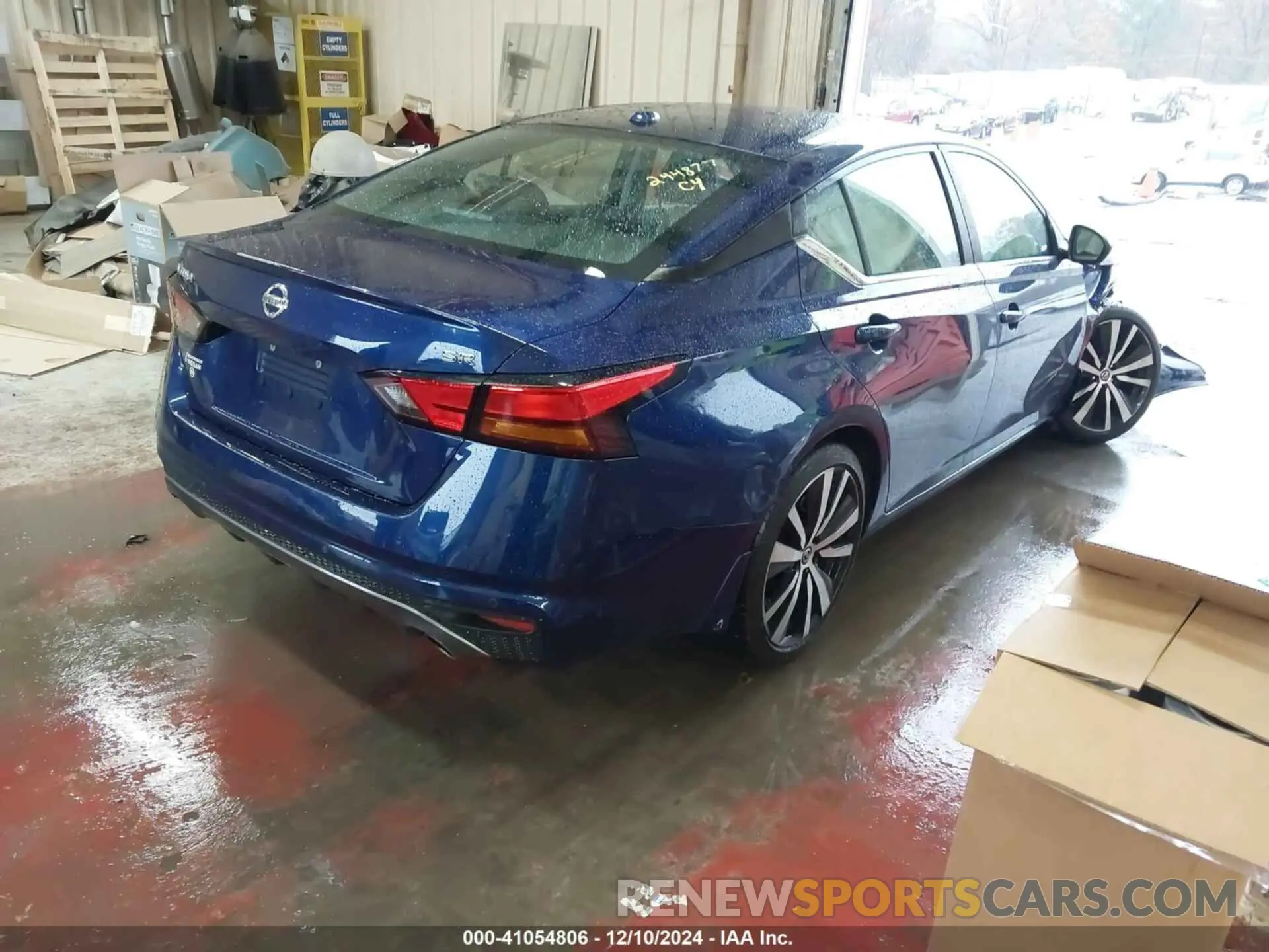 4 Photograph of a damaged car 1N4BL4CV5LC138477 NISSAN ALTIMA 2020