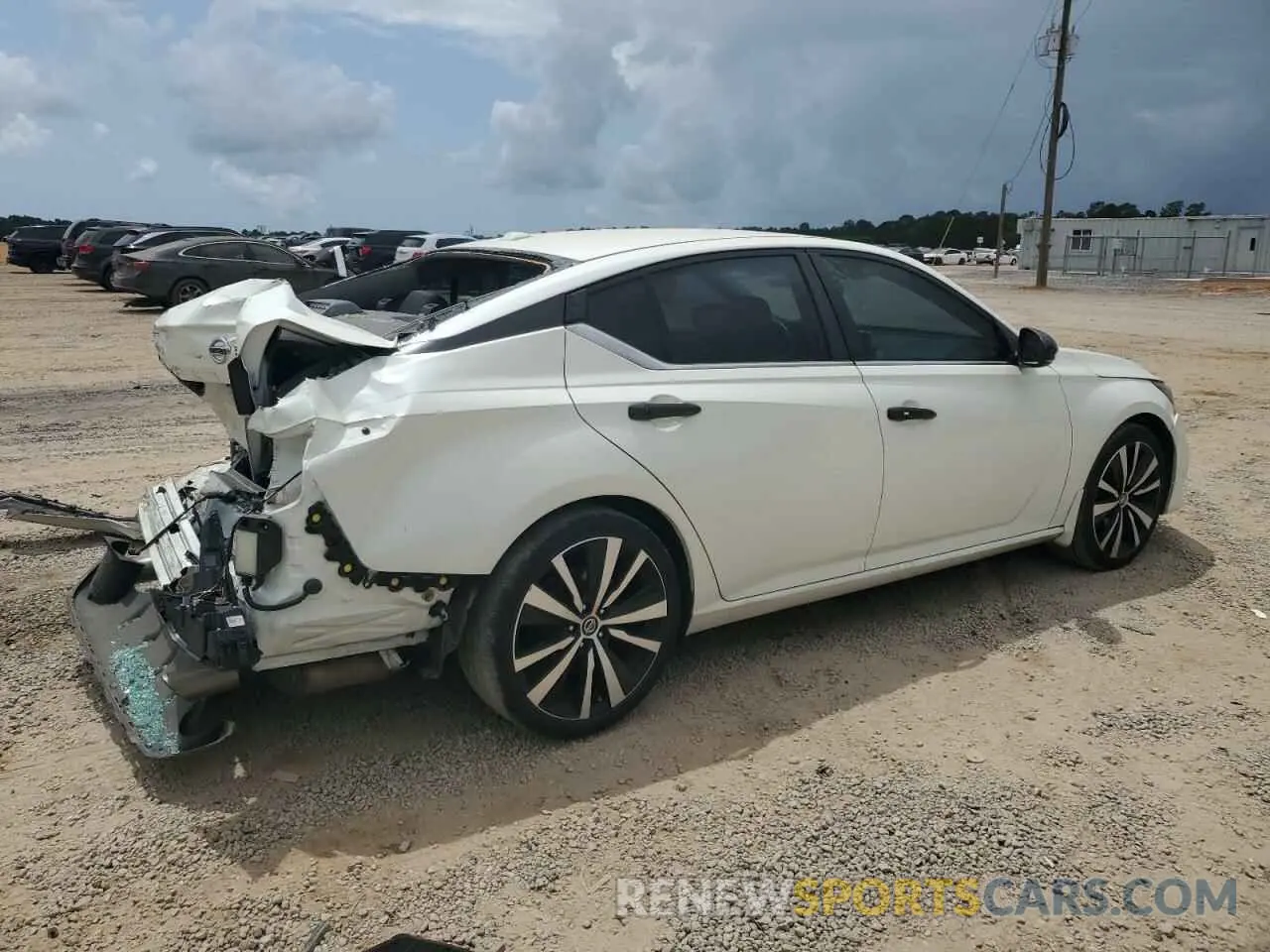 3 Photograph of a damaged car 1N4BL4CV5LC256206 NISSAN ALTIMA 2020