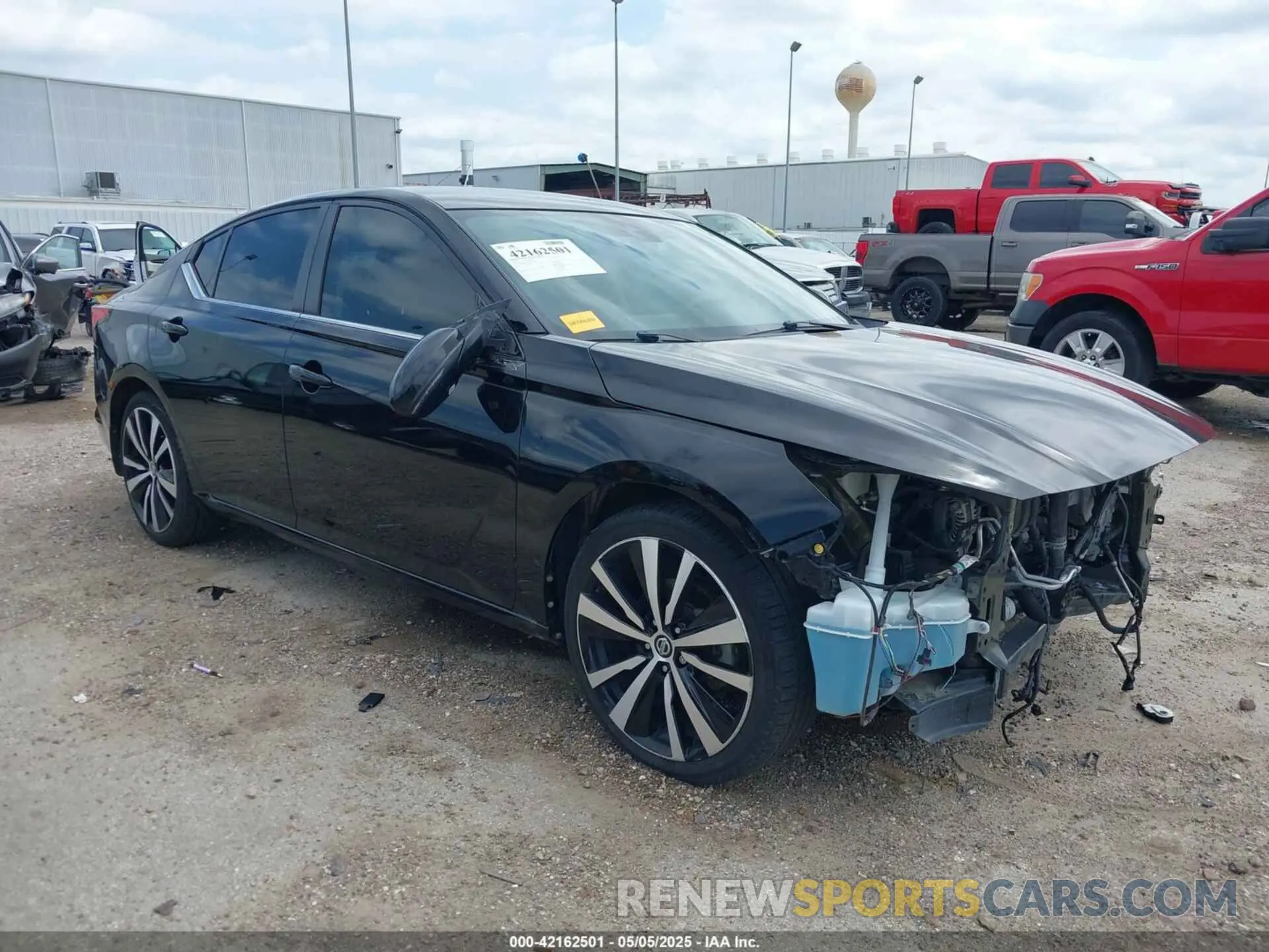 1 Photograph of a damaged car 1N4BL4CV5LN312343 NISSAN ALTIMA 2020