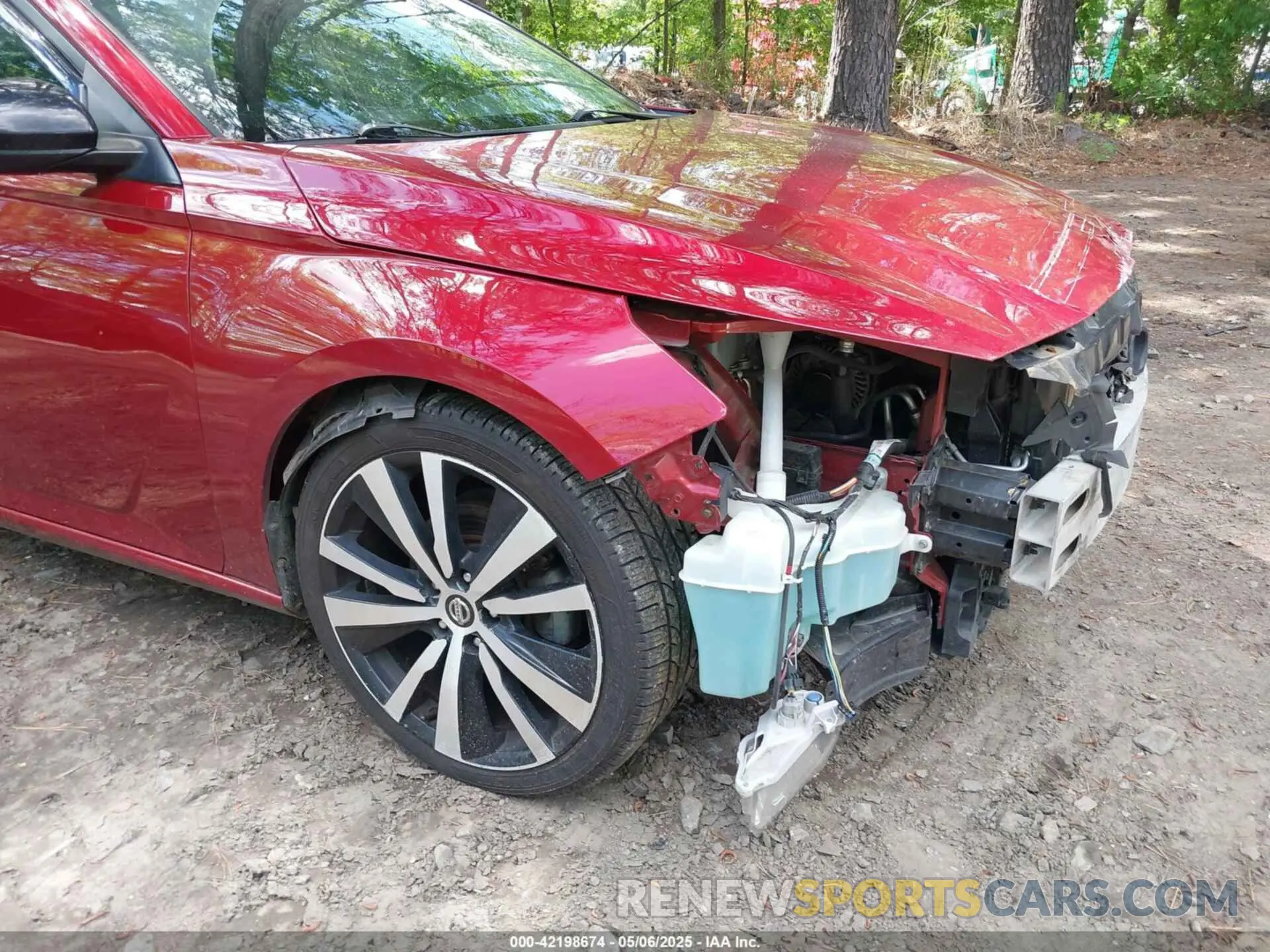 18 Photograph of a damaged car 1N4BL4CV6LC136513 NISSAN ALTIMA 2020