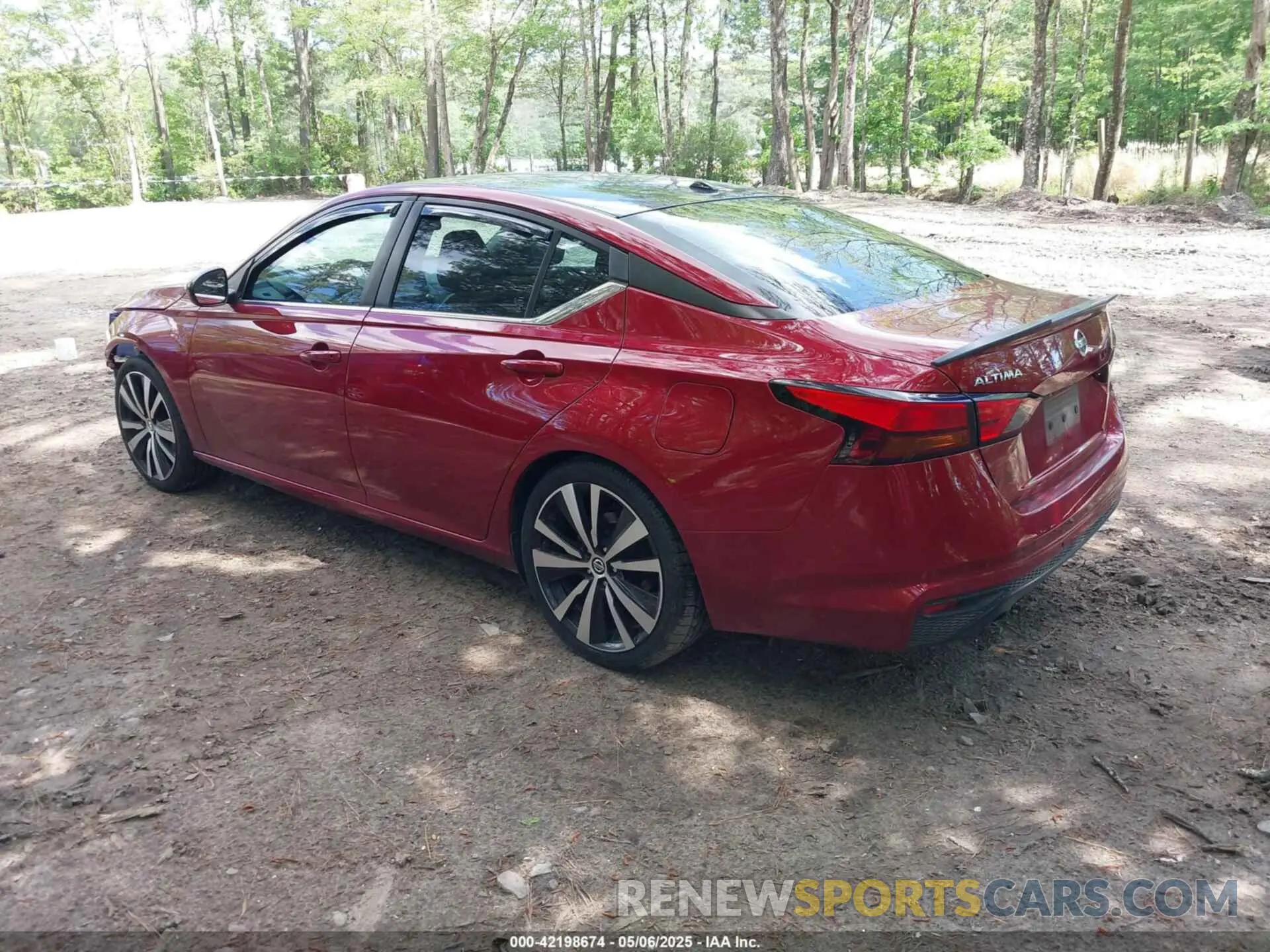 3 Photograph of a damaged car 1N4BL4CV6LC136513 NISSAN ALTIMA 2020