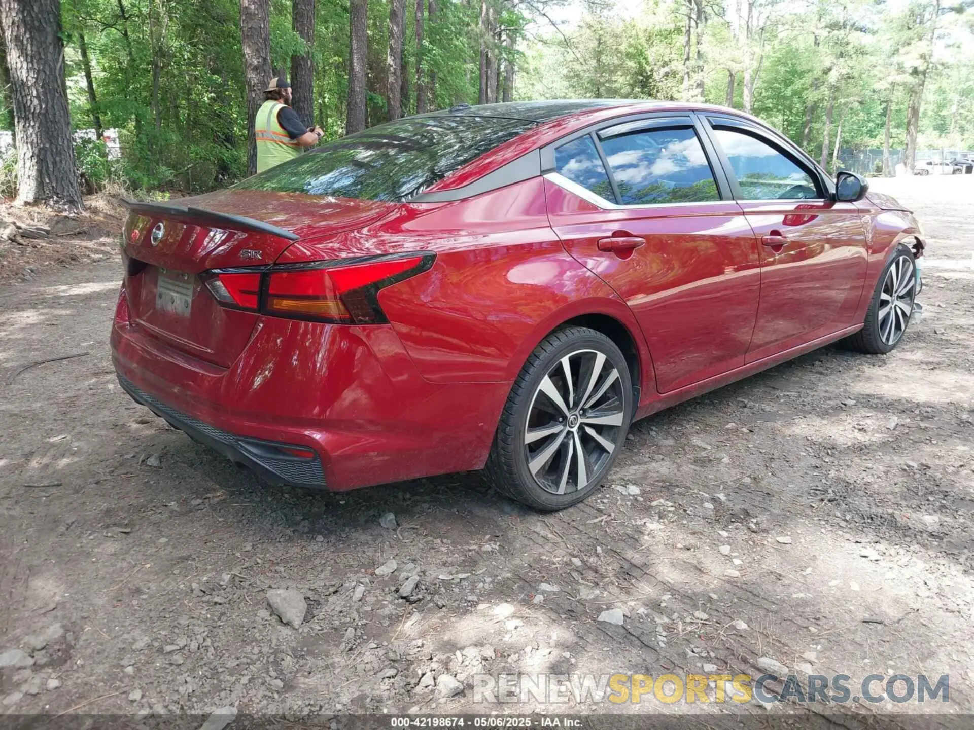 4 Photograph of a damaged car 1N4BL4CV6LC136513 NISSAN ALTIMA 2020