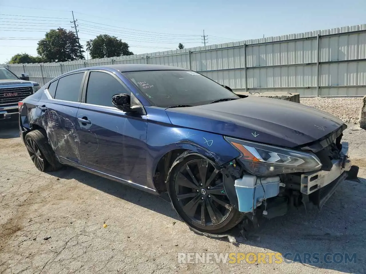 4 Photograph of a damaged car 1N4BL4CV6LC175070 NISSAN ALTIMA 2020