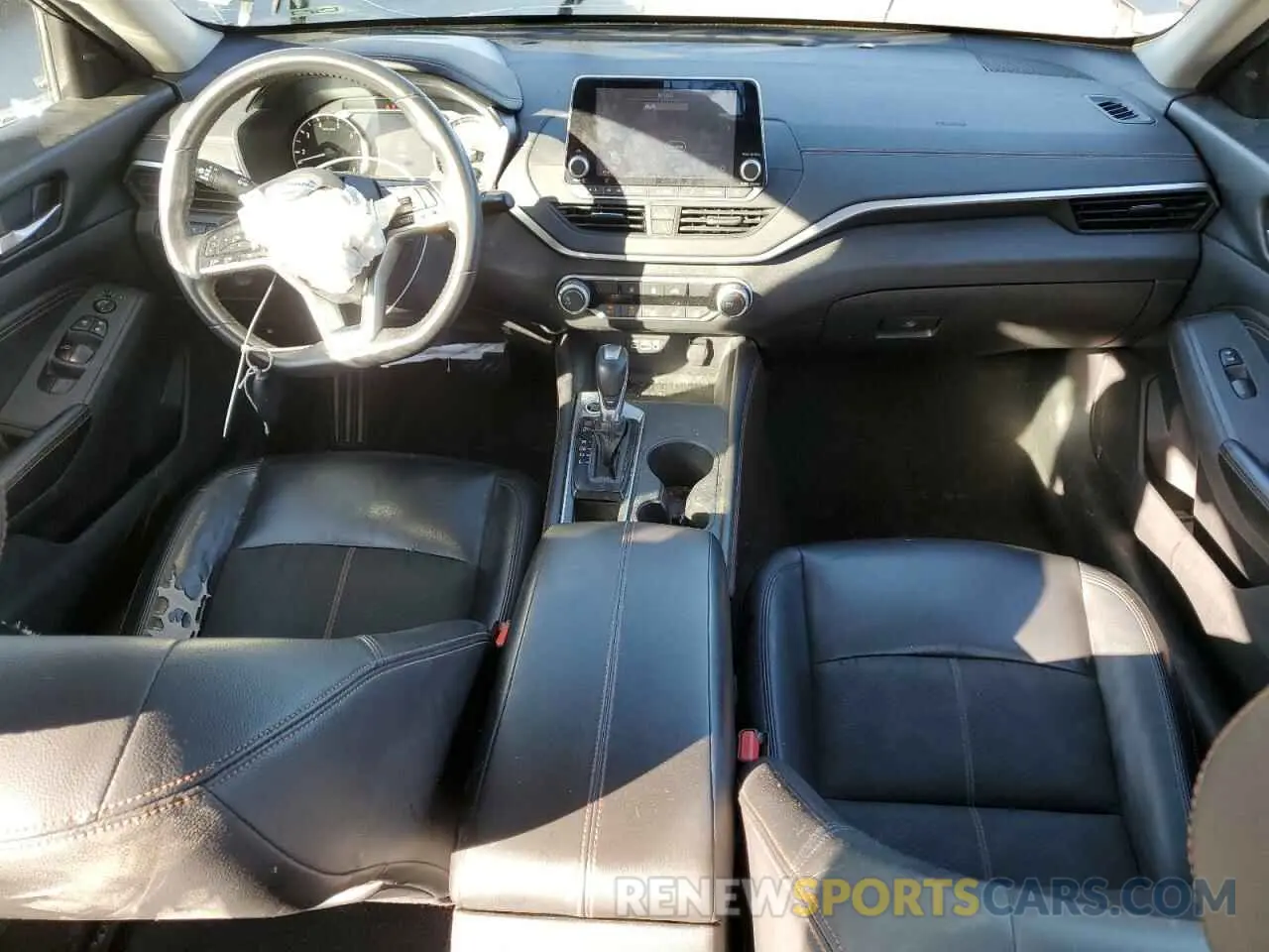 8 Photograph of a damaged car 1N4BL4CV6LC215535 NISSAN ALTIMA 2020