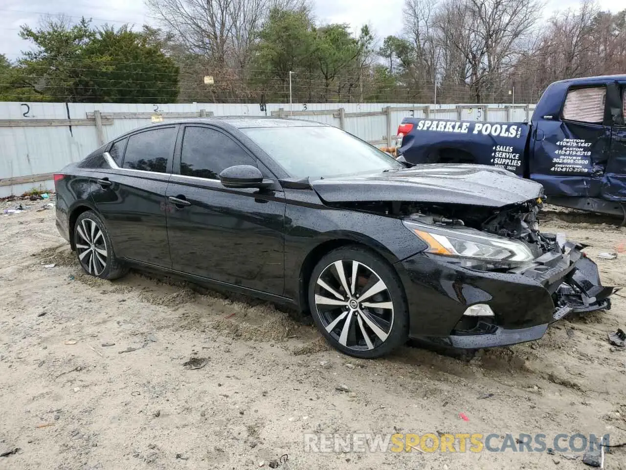 4 Photograph of a damaged car 1N4BL4CV6LC229001 NISSAN ALTIMA 2020