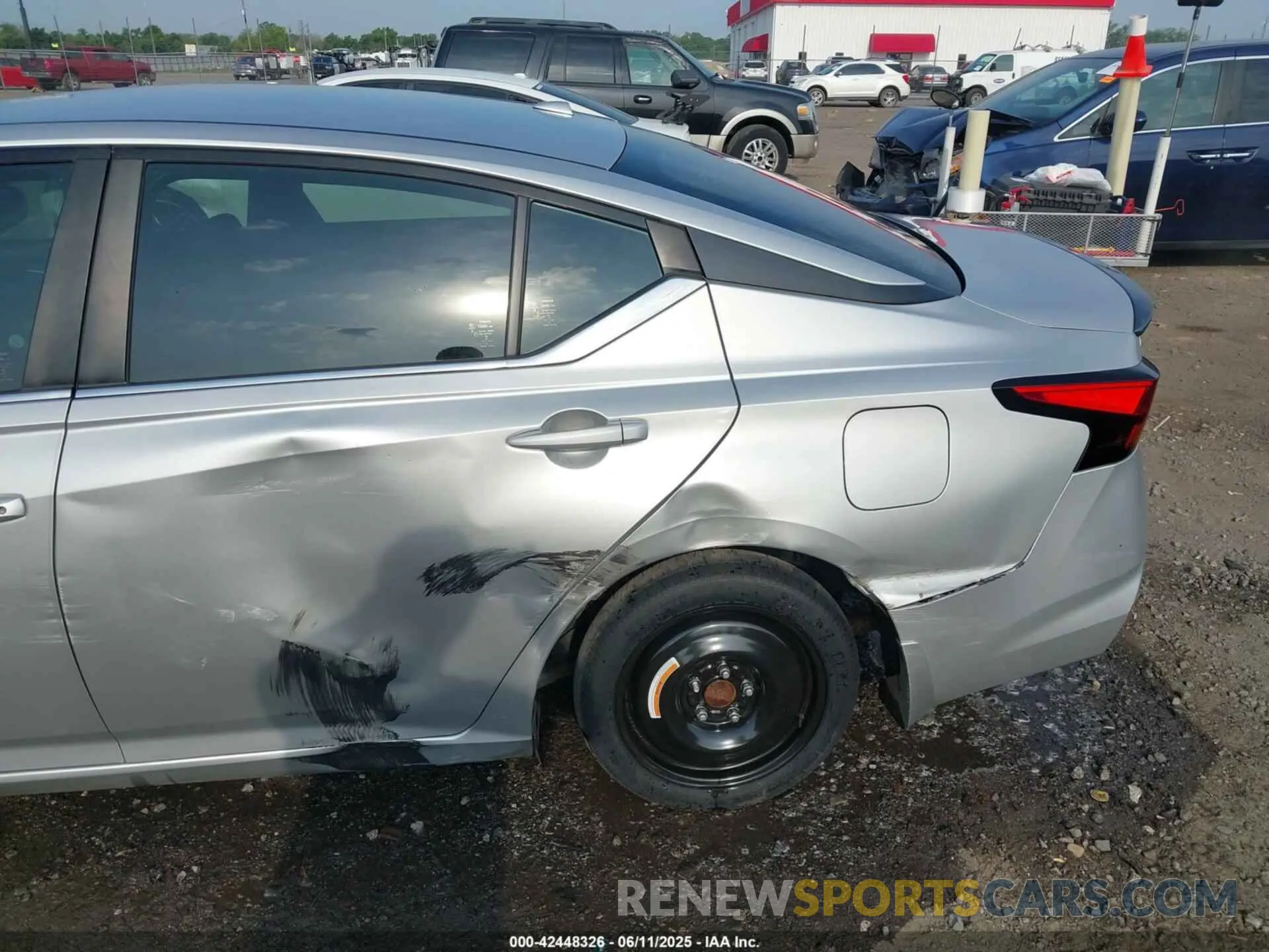 19 Photograph of a damaged car 1N4BL4CV7LC126797 NISSAN ALTIMA 2020