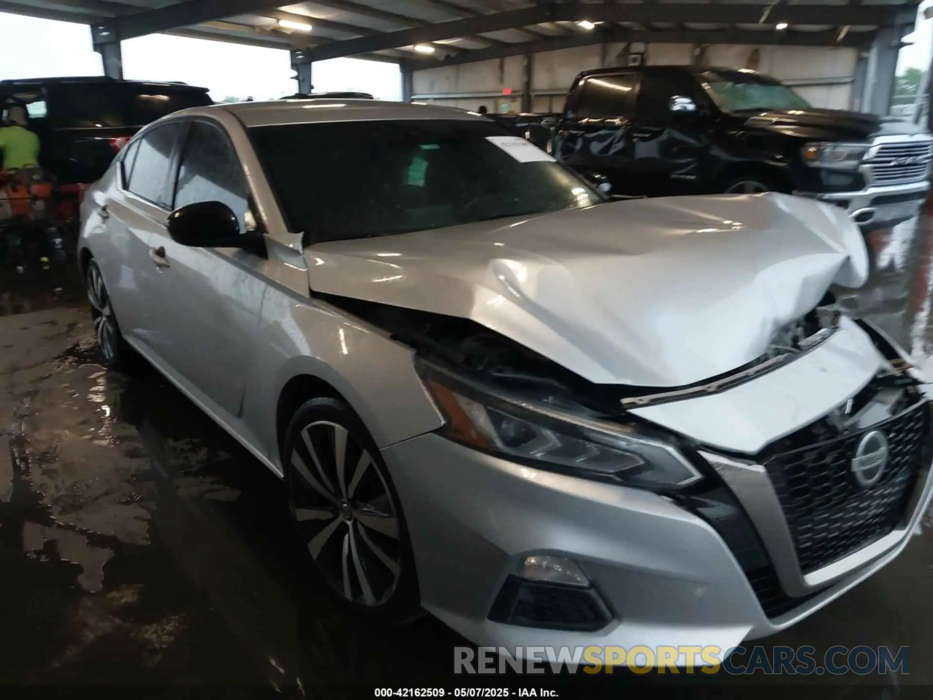 1 Photograph of a damaged car 1N4BL4CV7LC132017 NISSAN ALTIMA 2020