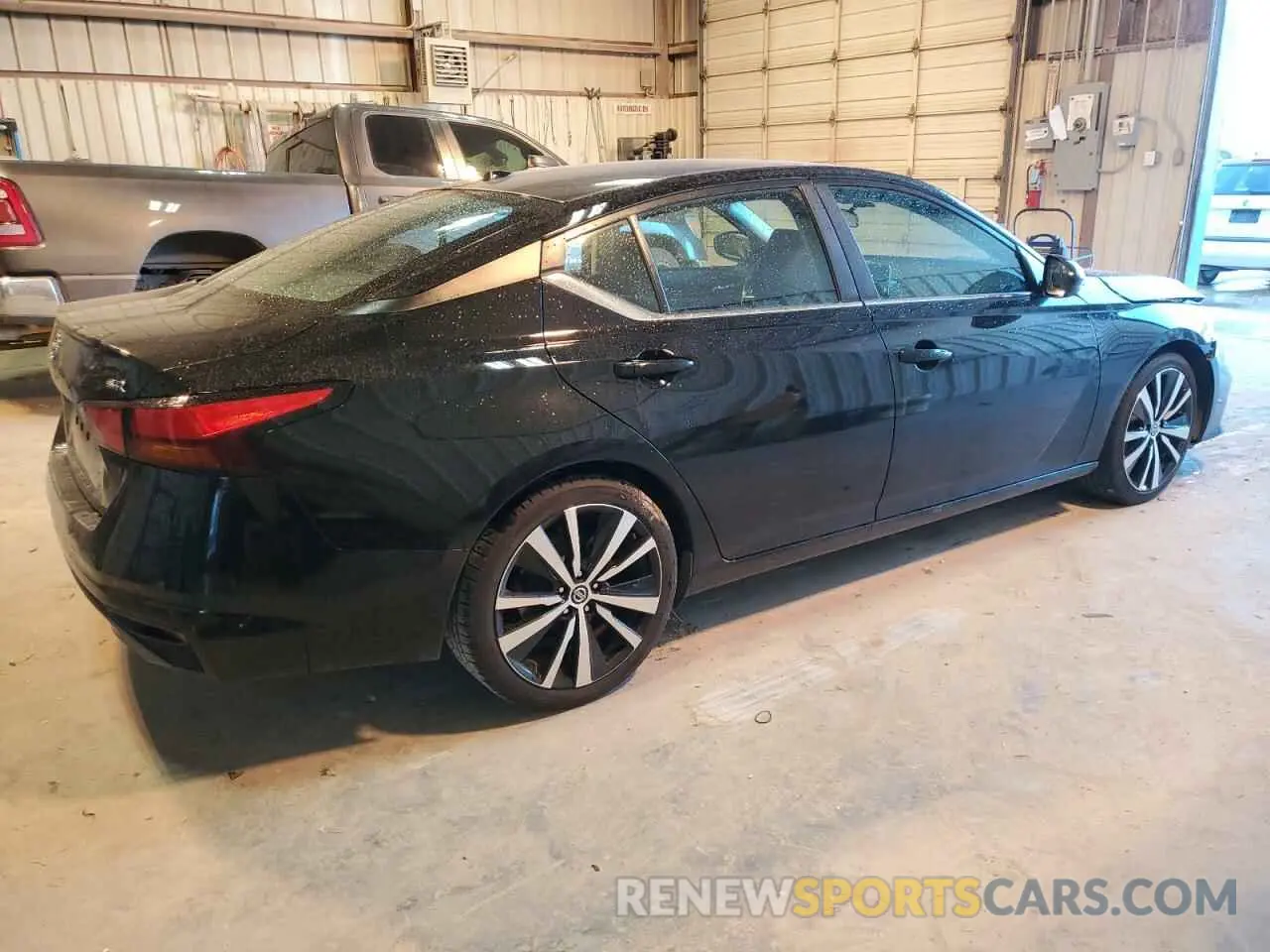 3 Photograph of a damaged car 1N4BL4CV7LC136424 NISSAN ALTIMA 2020