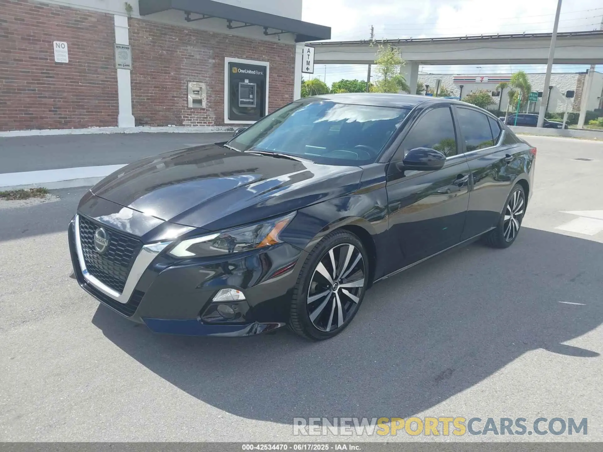 2 Photograph of a damaged car 1N4BL4CV7LC178284 NISSAN ALTIMA 2020