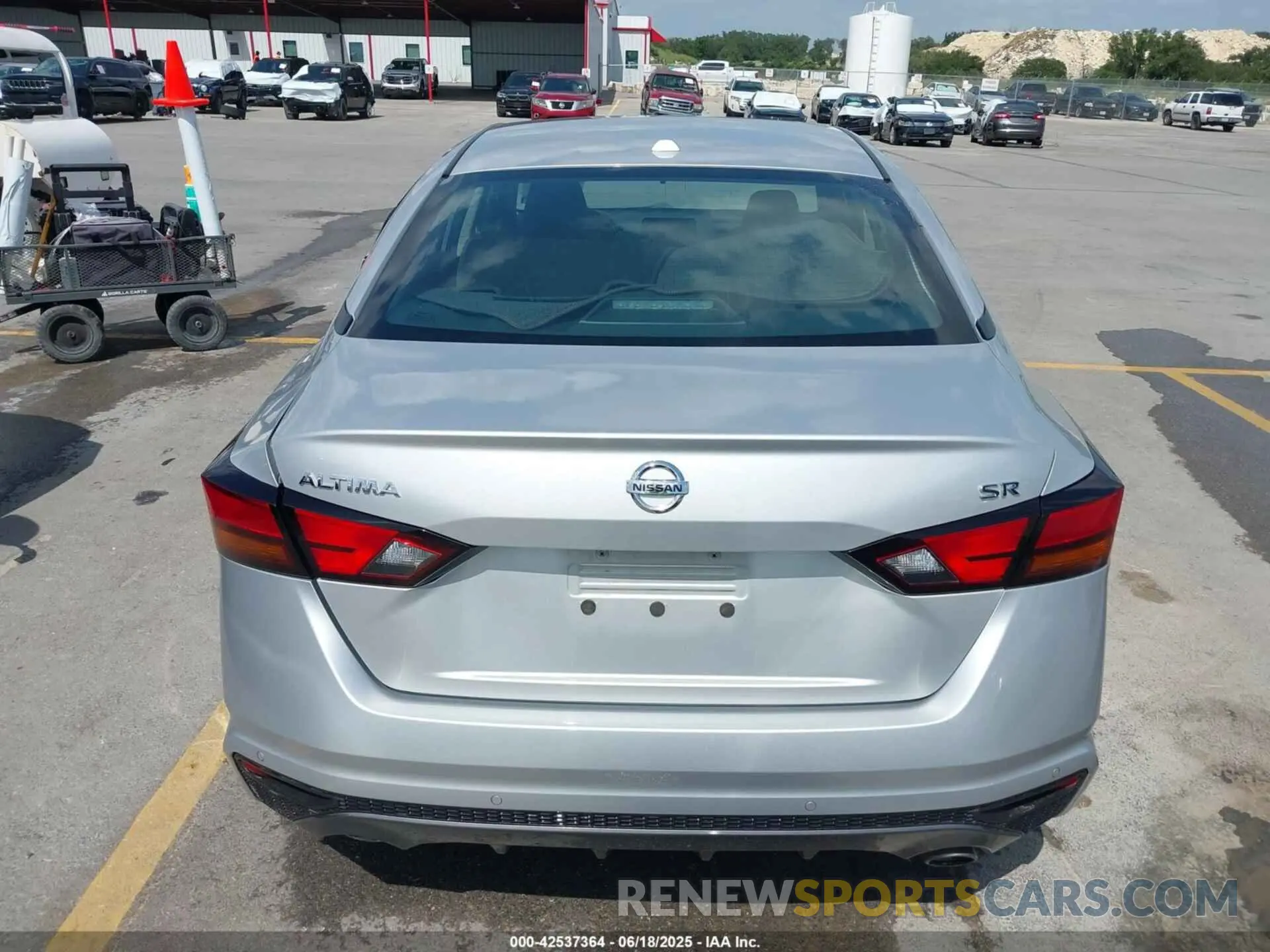 16 Photograph of a damaged car 1N4BL4CV7LC243702 NISSAN ALTIMA 2020