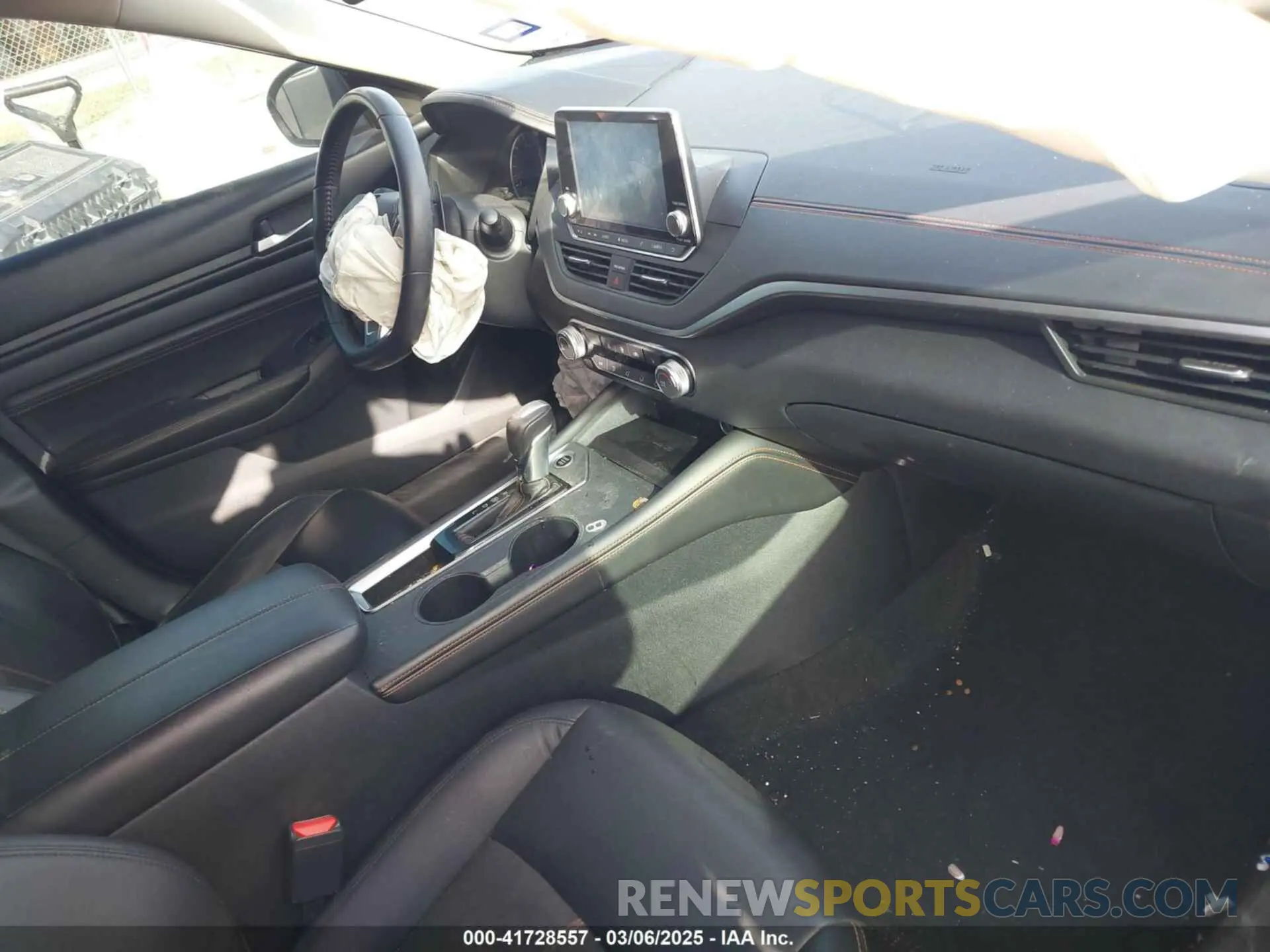 5 Photograph of a damaged car 1N4BL4CV7LN307872 NISSAN ALTIMA 2020