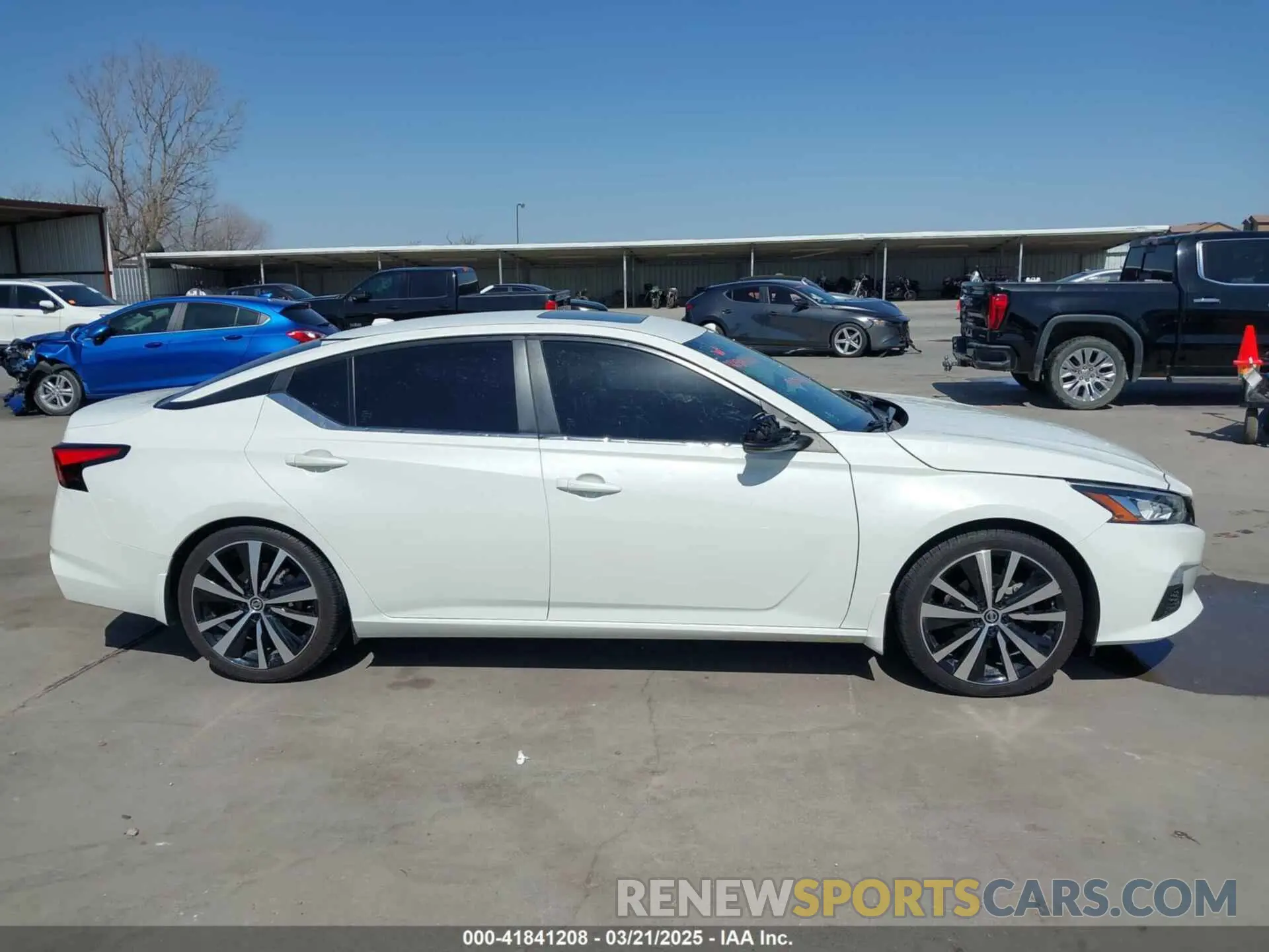 13 Photograph of a damaged car 1N4BL4CV7LN321674 NISSAN ALTIMA 2020