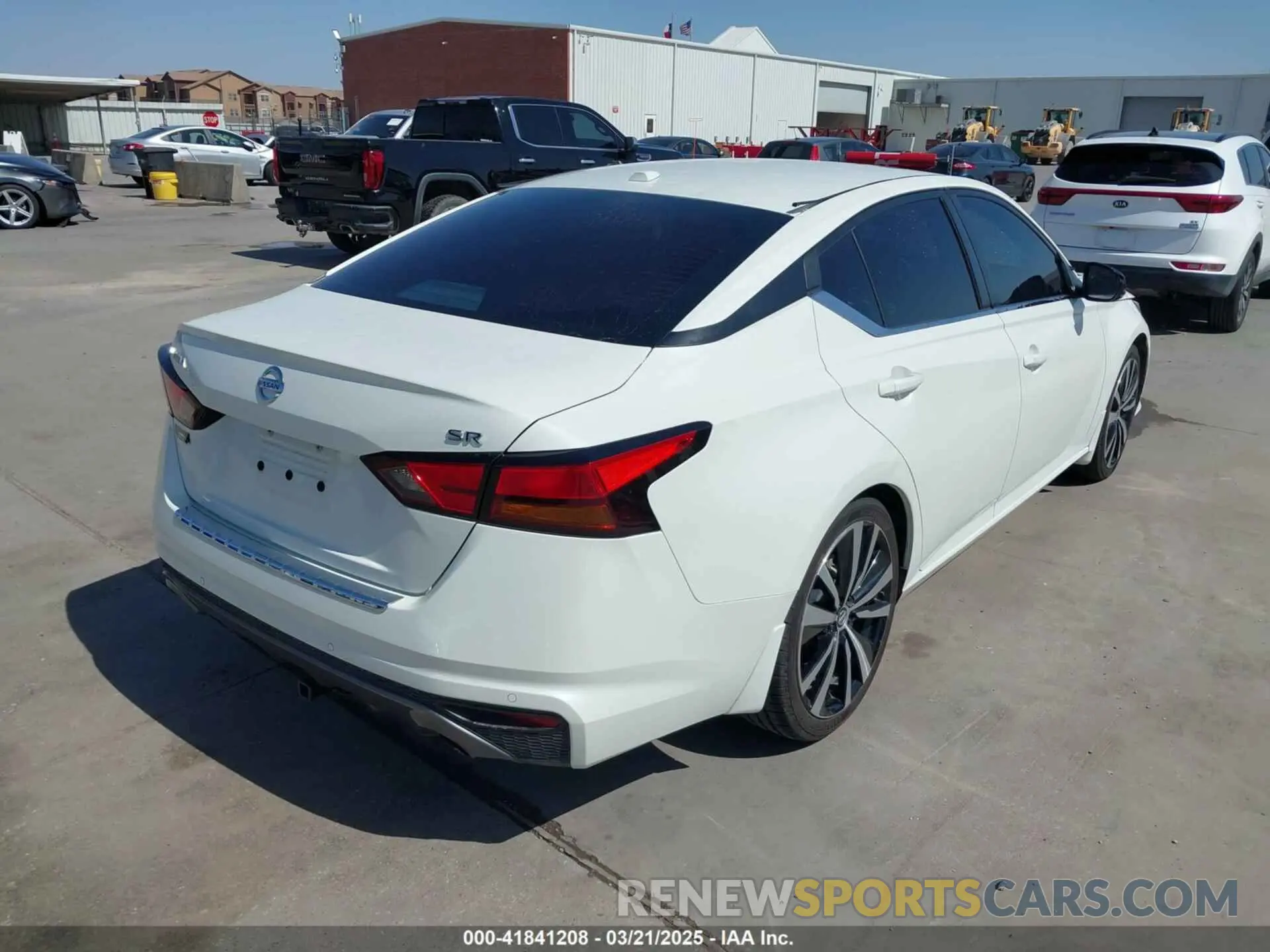 4 Photograph of a damaged car 1N4BL4CV7LN321674 NISSAN ALTIMA 2020