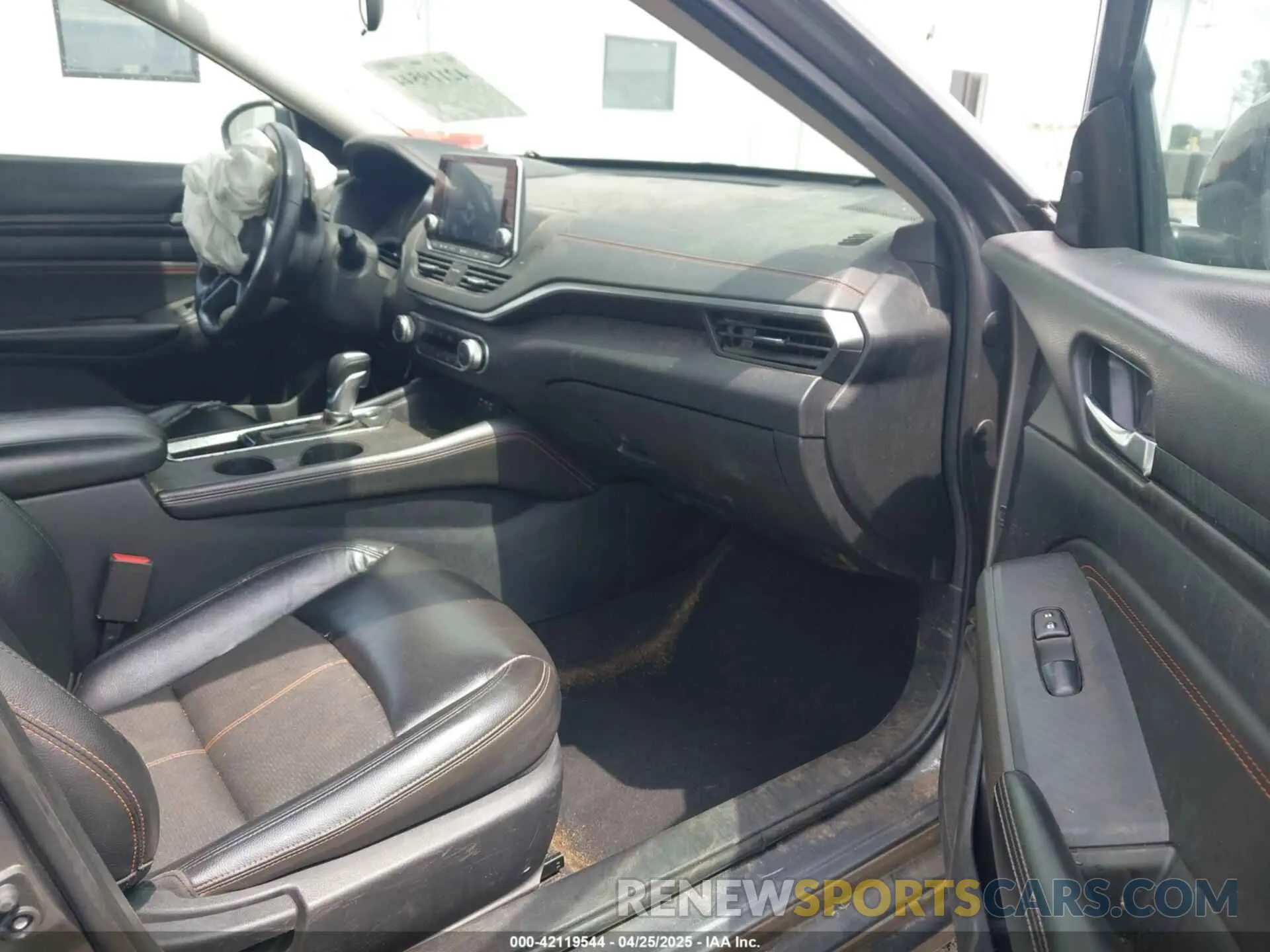 5 Photograph of a damaged car 1N4BL4CV8LC134262 NISSAN ALTIMA 2020