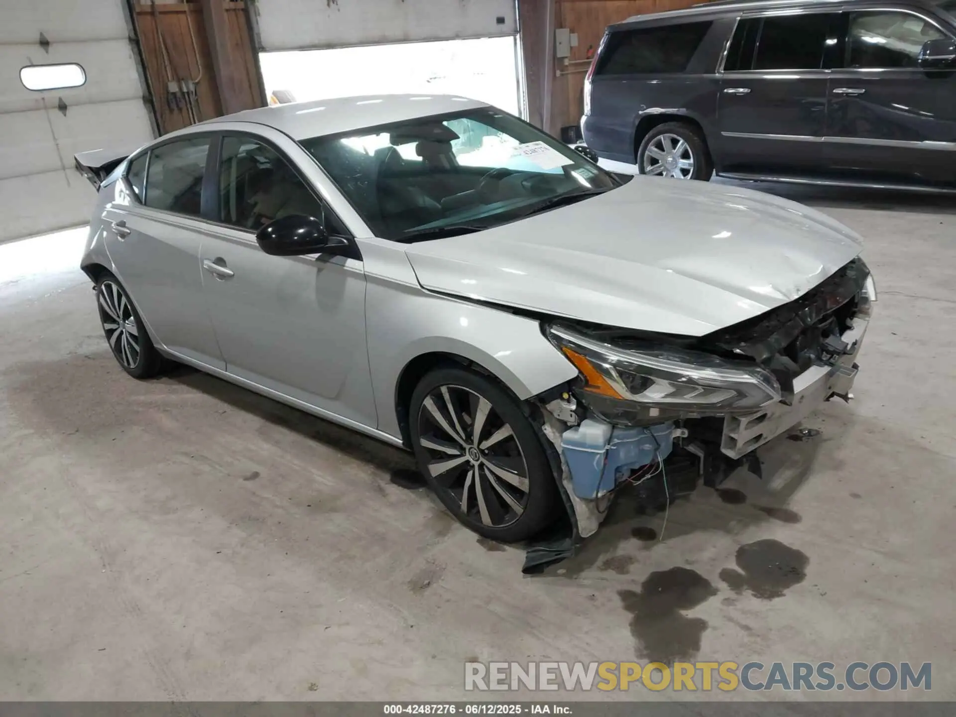 1 Photograph of a damaged car 1N4BL4CV8LC201829 NISSAN ALTIMA 2020