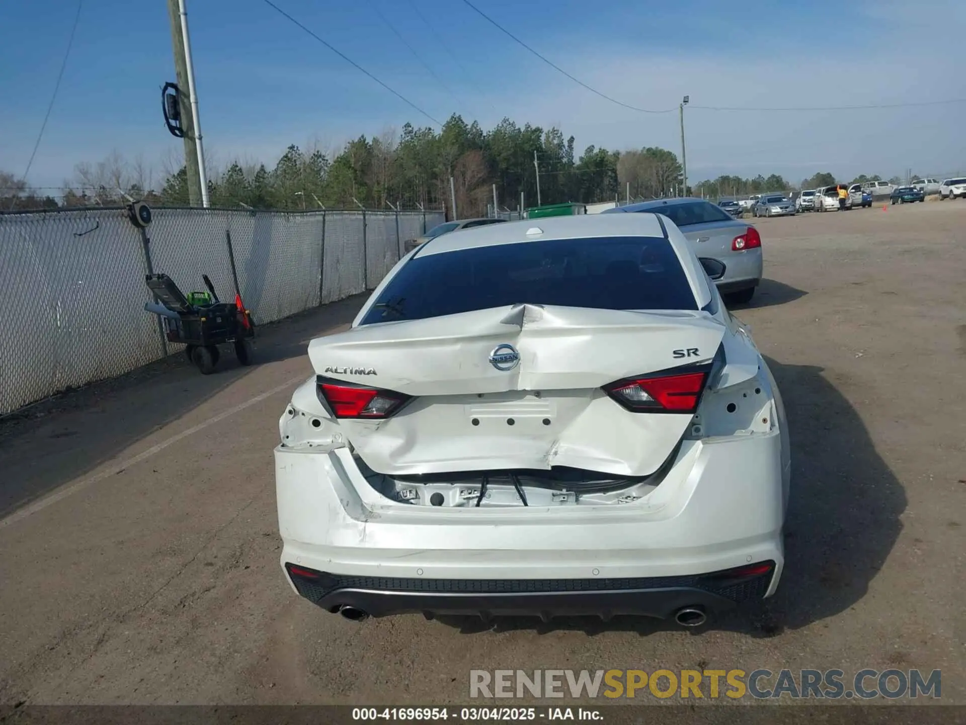 17 Photograph of a damaged car 1N4BL4CV8LC227282 NISSAN ALTIMA 2020