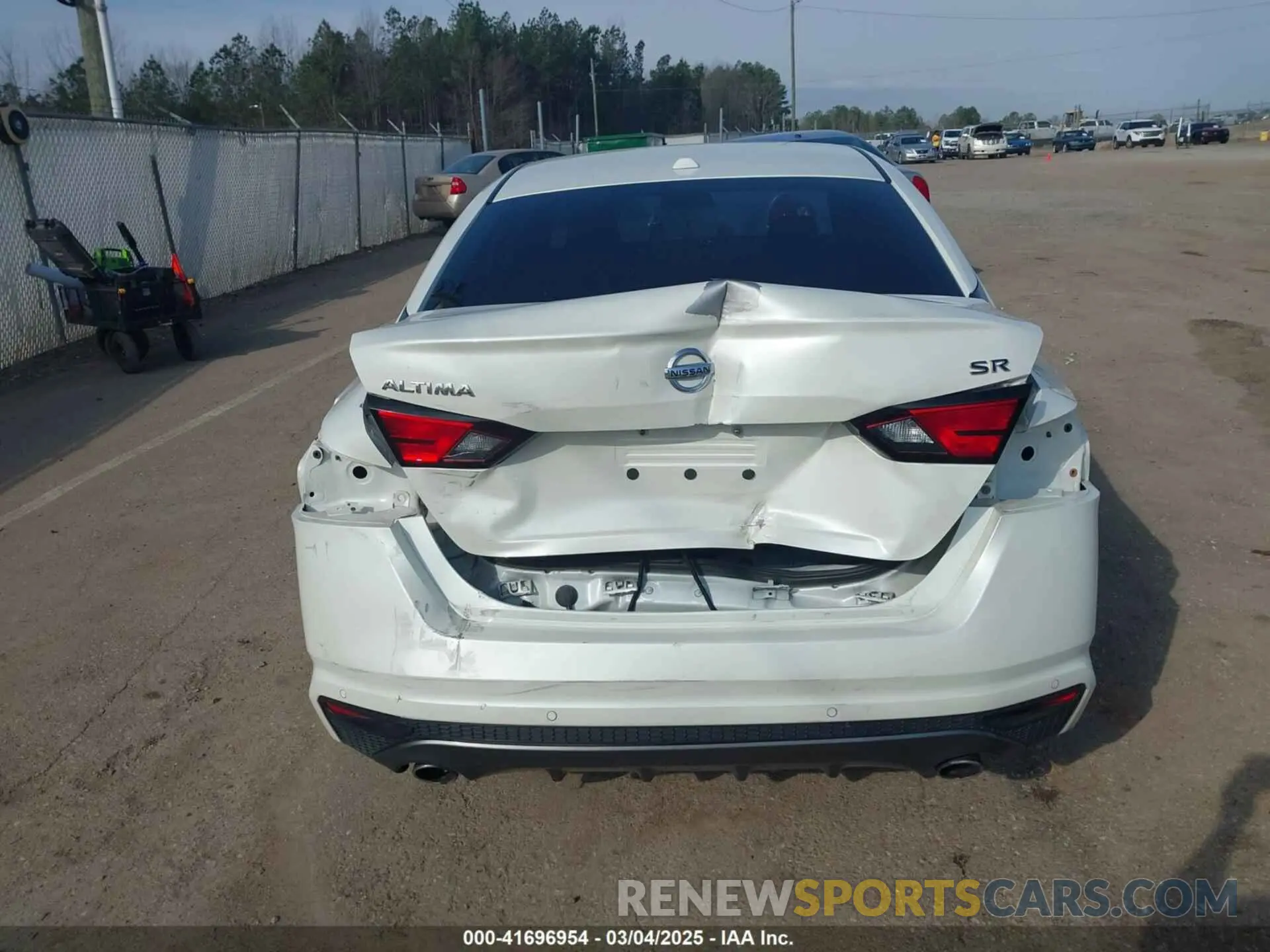 6 Photograph of a damaged car 1N4BL4CV8LC227282 NISSAN ALTIMA 2020