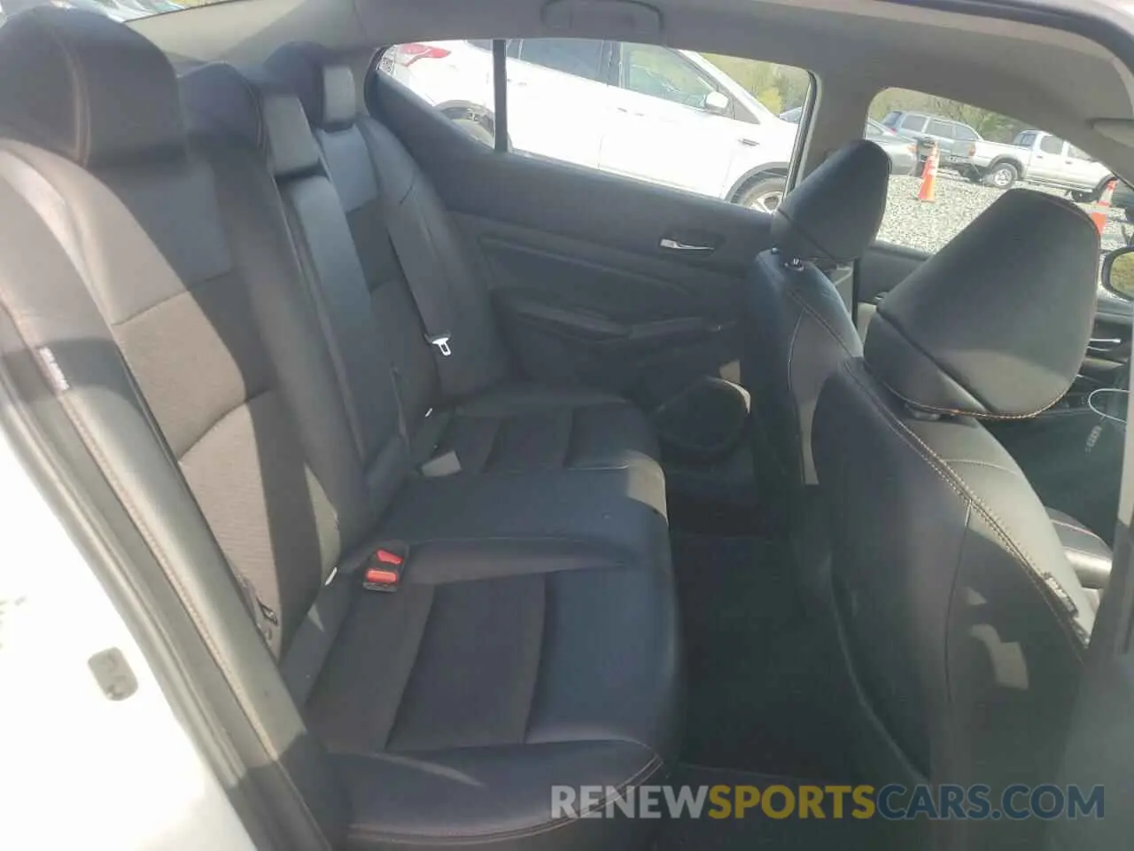 10 Photograph of a damaged car 1N4BL4CV8LC231848 NISSAN ALTIMA 2020
