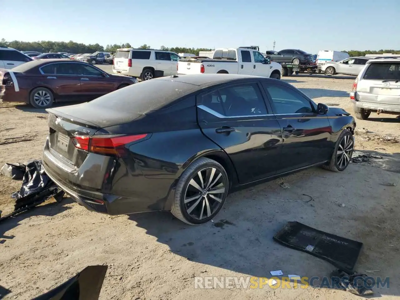 3 Photograph of a damaged car 1N4BL4CV8LC263702 NISSAN ALTIMA 2020