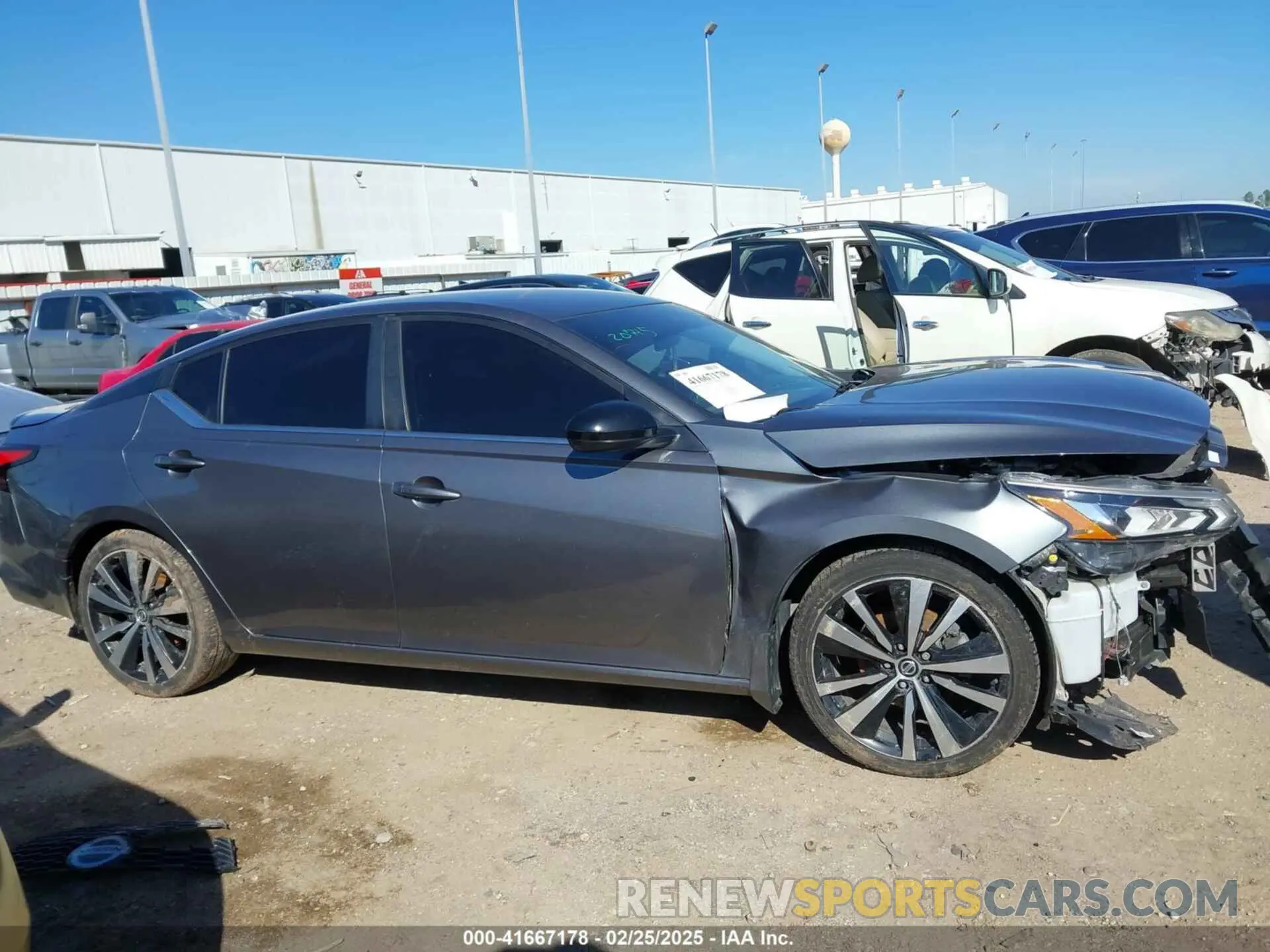 13 Photograph of a damaged car 1N4BL4CV8LN319657 NISSAN ALTIMA 2020
