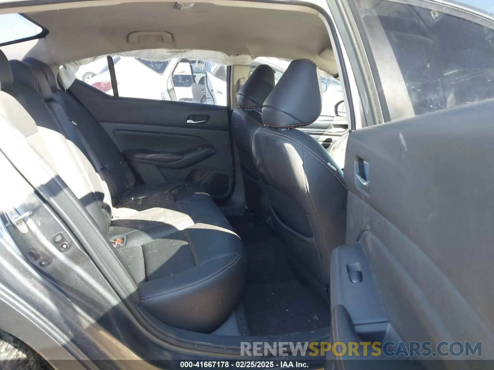 8 Photograph of a damaged car 1N4BL4CV8LN319657 NISSAN ALTIMA 2020