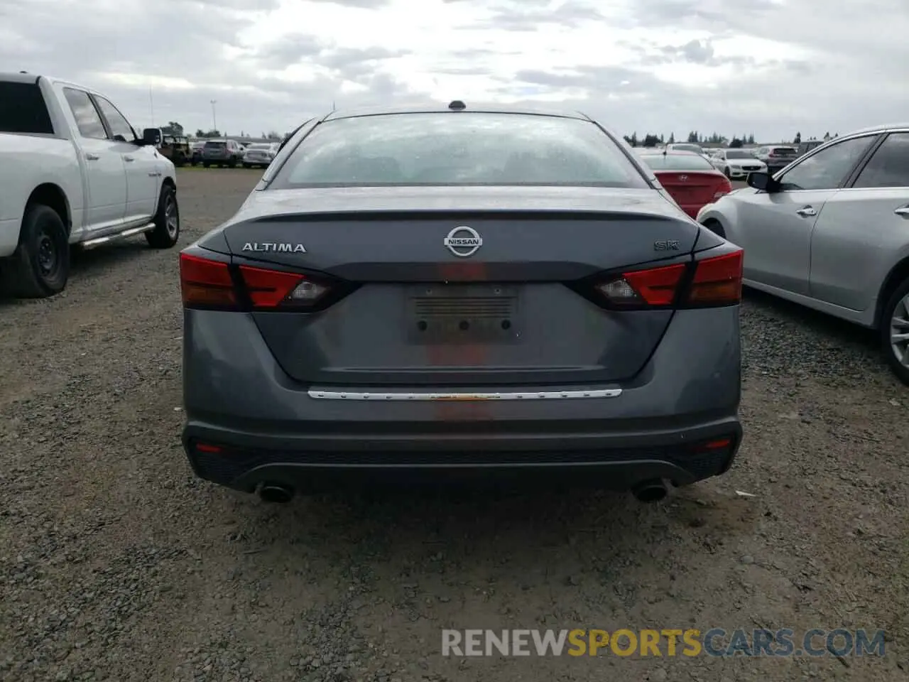 6 Photograph of a damaged car 1N4BL4CV9LC119477 NISSAN ALTIMA 2020