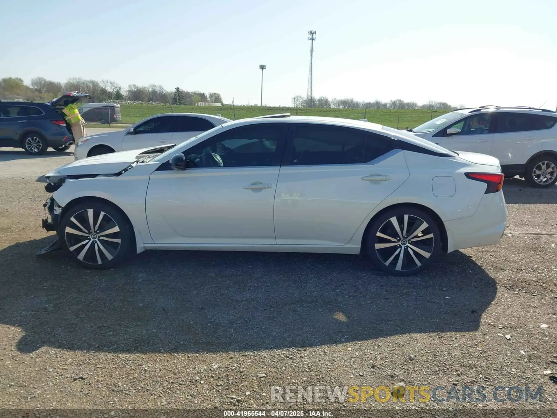 14 Photograph of a damaged car 1N4BL4CV9LC123187 NISSAN ALTIMA 2020