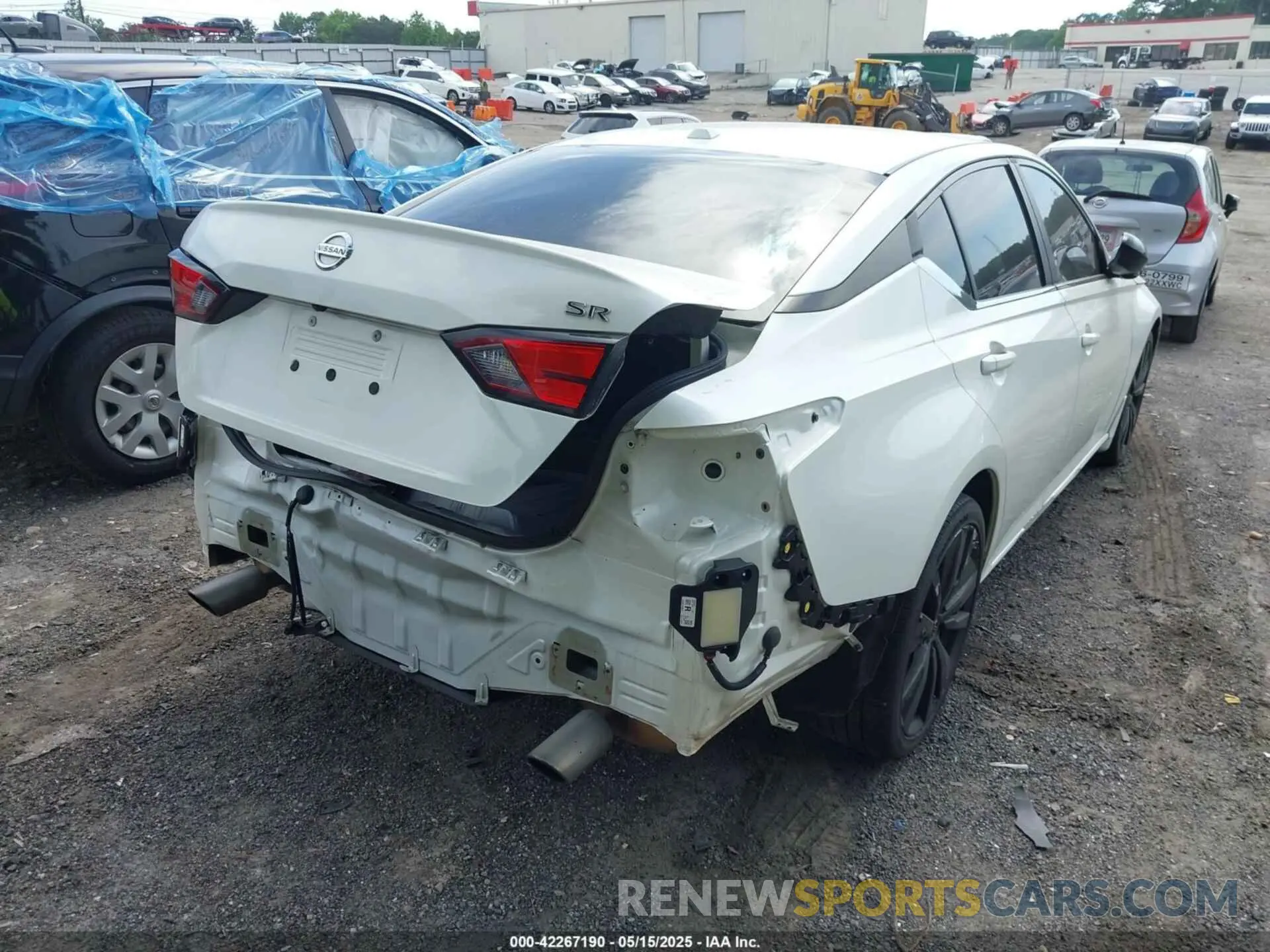 4 Photograph of a damaged car 1N4BL4CV9LC142631 NISSAN ALTIMA 2020