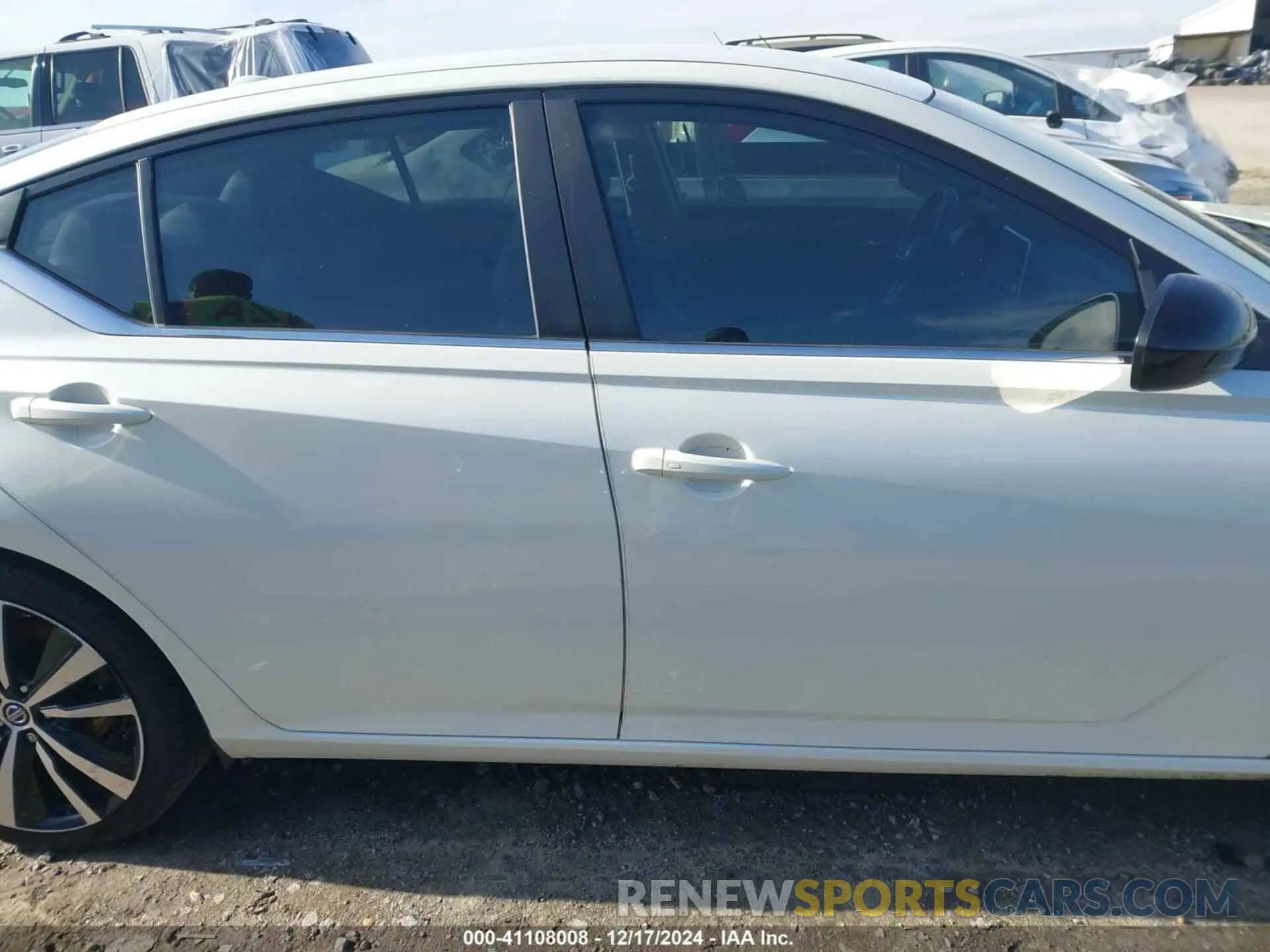 13 Photograph of a damaged car 1N4BL4CV9LC221698 NISSAN ALTIMA 2020
