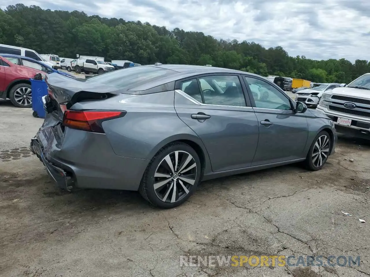 3 Photograph of a damaged car 1N4BL4CV9LC238775 NISSAN ALTIMA 2020