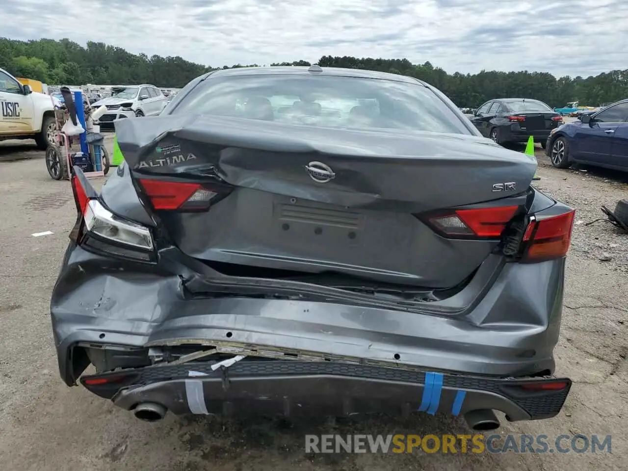 6 Photograph of a damaged car 1N4BL4CV9LC238775 NISSAN ALTIMA 2020