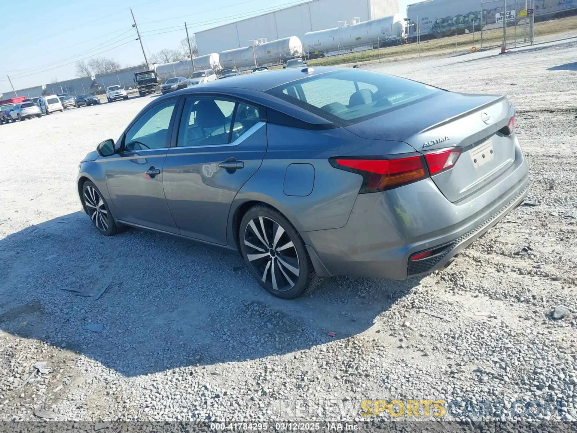 3 Photograph of a damaged car 1N4BL4CV9LC254040 NISSAN ALTIMA 2020