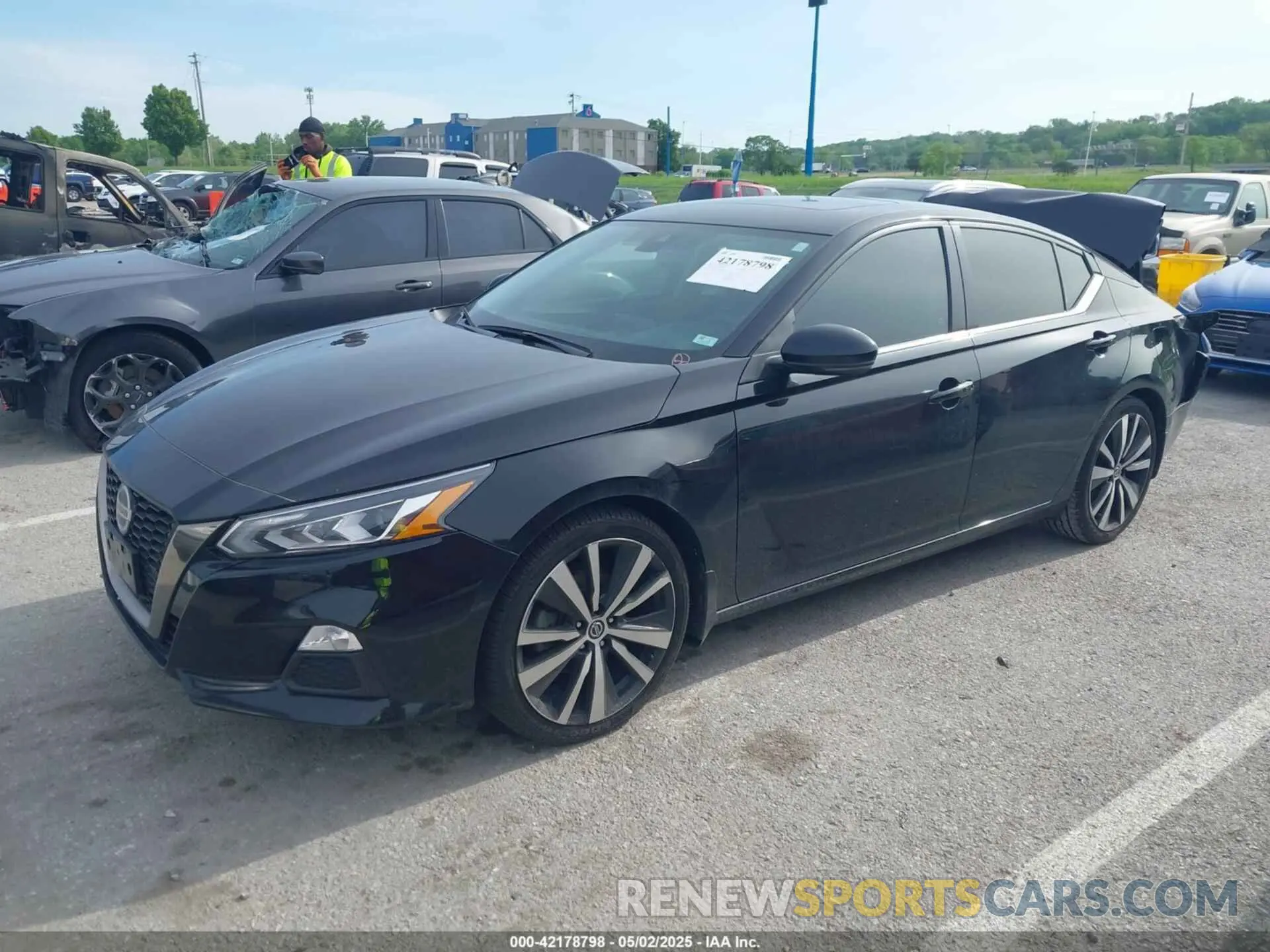 14 Photograph of a damaged car 1N4BL4CV9LC282730 NISSAN ALTIMA 2020