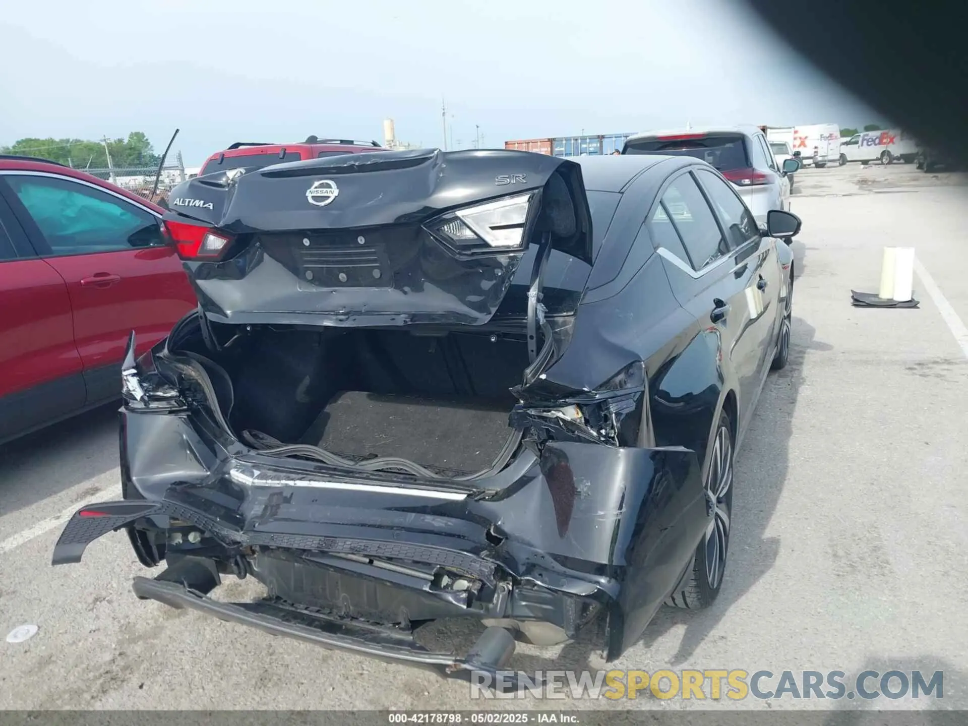 4 Photograph of a damaged car 1N4BL4CV9LC282730 NISSAN ALTIMA 2020